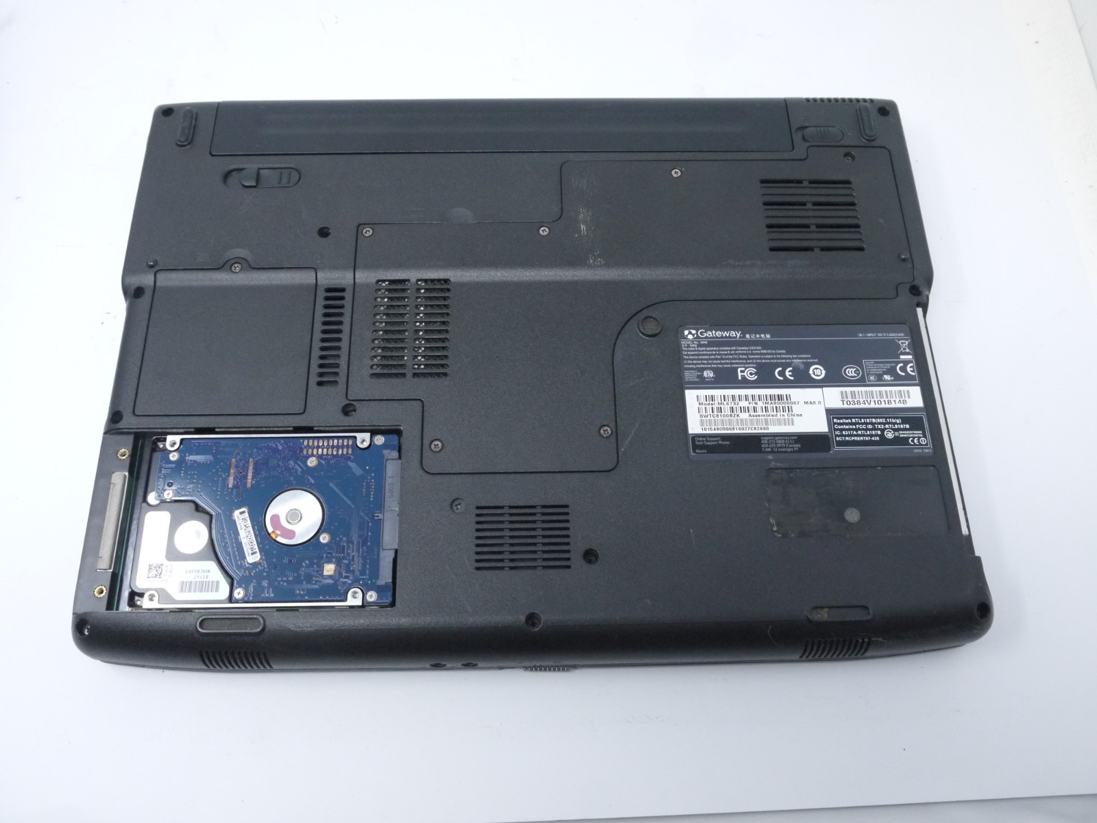 Gateway MA8 14.4″ Laptop – Pentium T2370 / 3GB / 160GB HDD / Win10 – Read Desc
