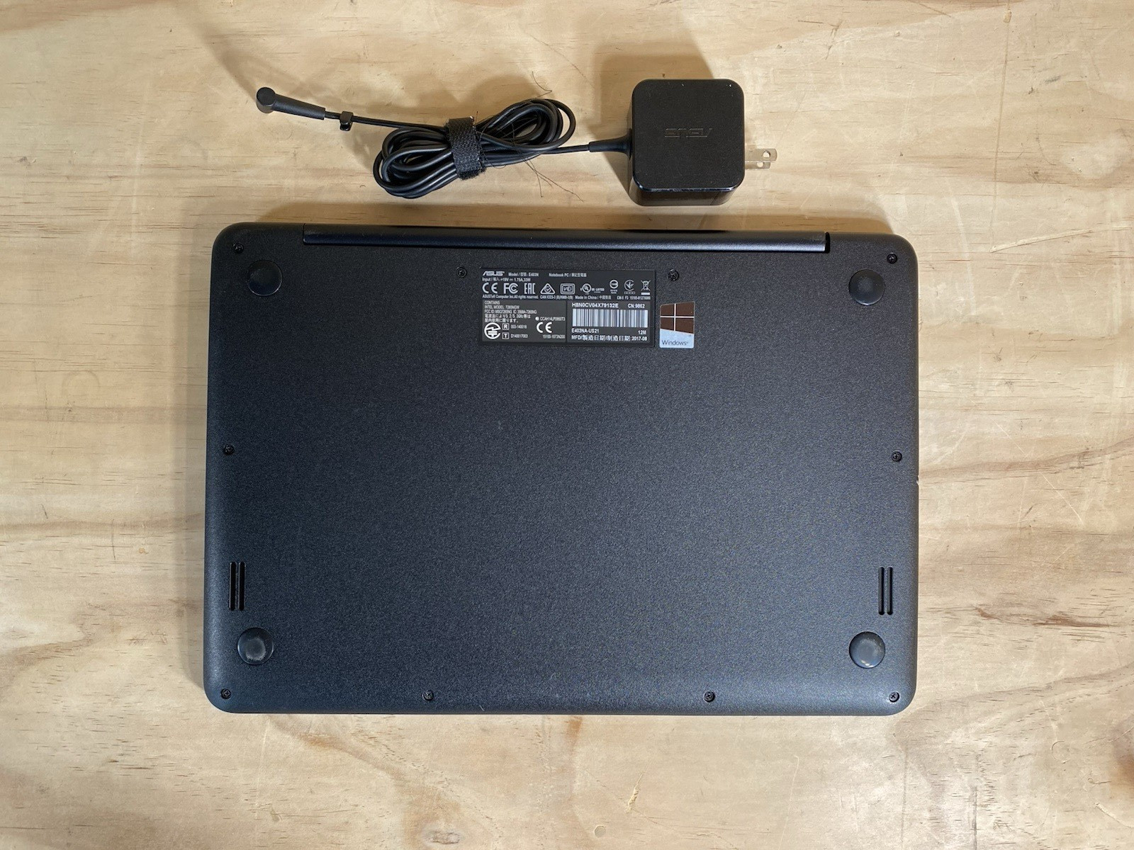 Asus E403S 14″ Laptop Pentium N4200@1.1 GHz/4Gb/120Gb SSD/Win 11 Home