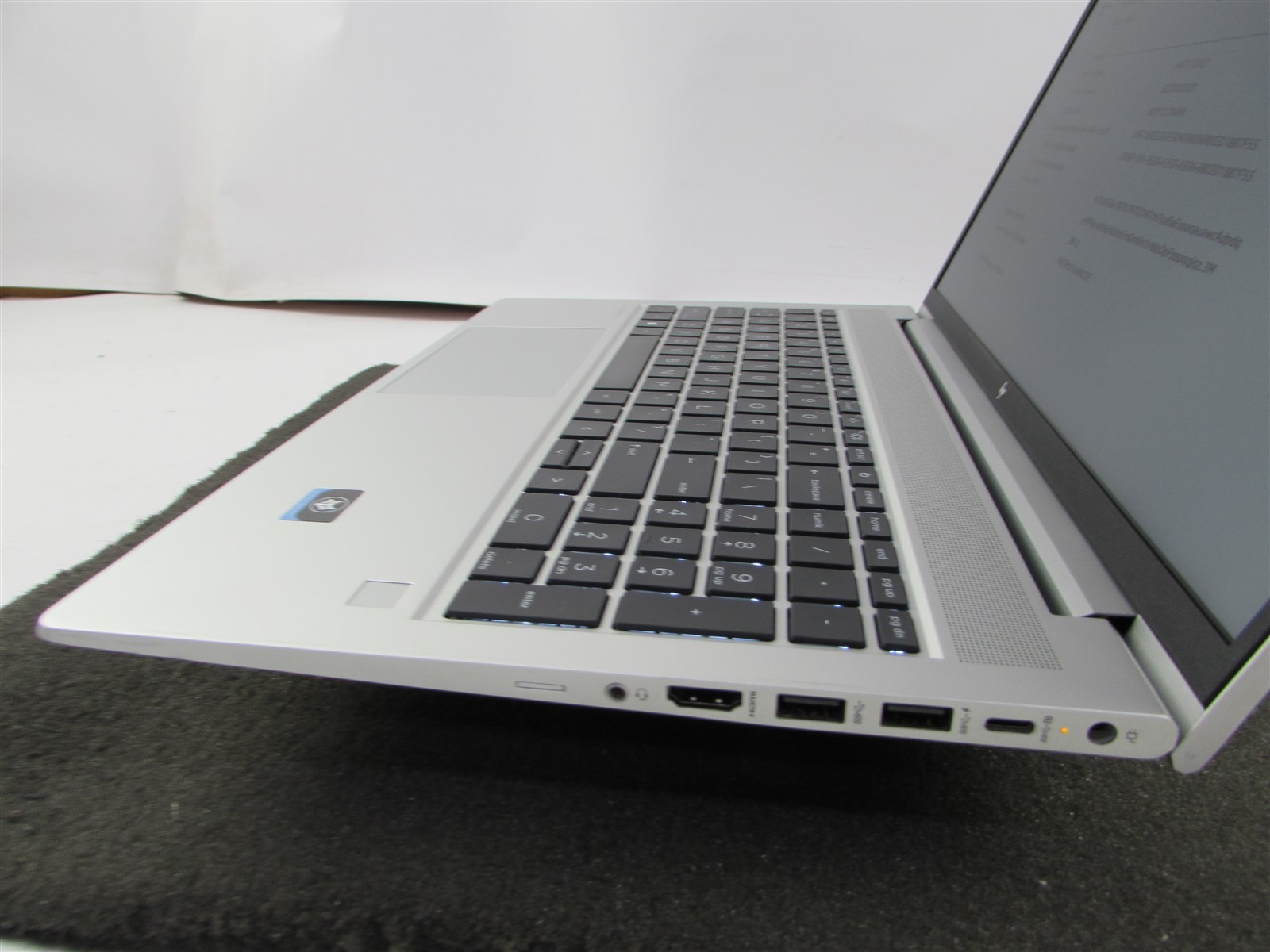 HP ELITEBOOK 655 (G9) 15.6″ 1920X1080 AMD RYZEN 5 PRO 512GB SSD 16GB RAM NO O.S