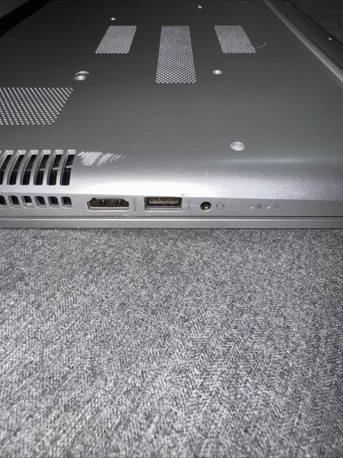 HP Pavilion 17-G192NR Intel 17″ Laptop 8GB No Charger/HD Does Not Post