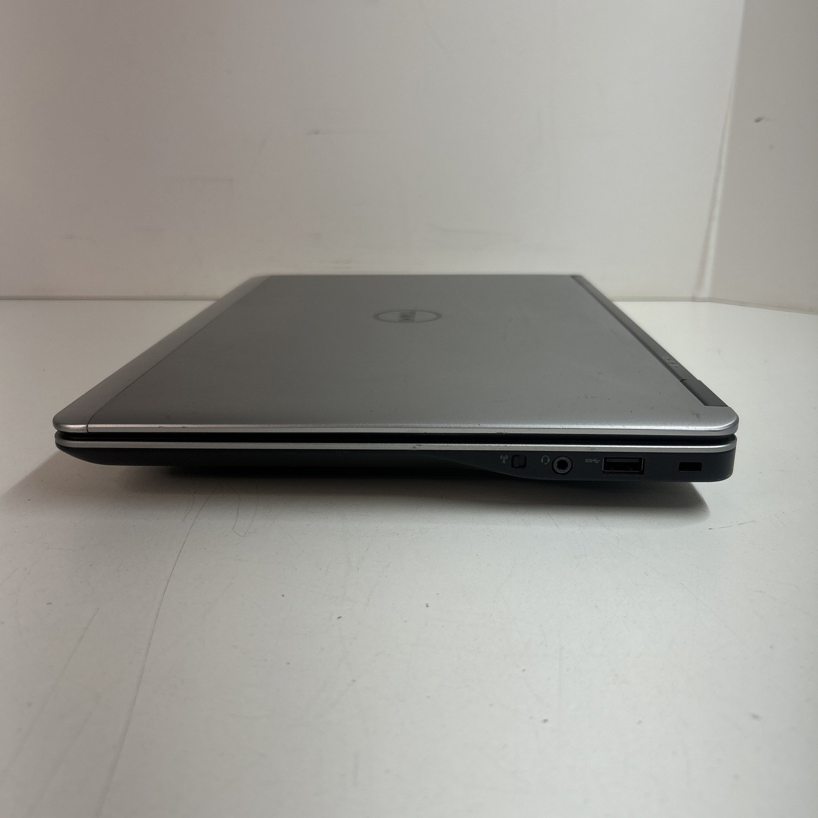 DELL LATITUDE E7440 Intel Core i7-4600U @ 2.10 GHz 8GB 256GB HDD Win10P Needs 🔋