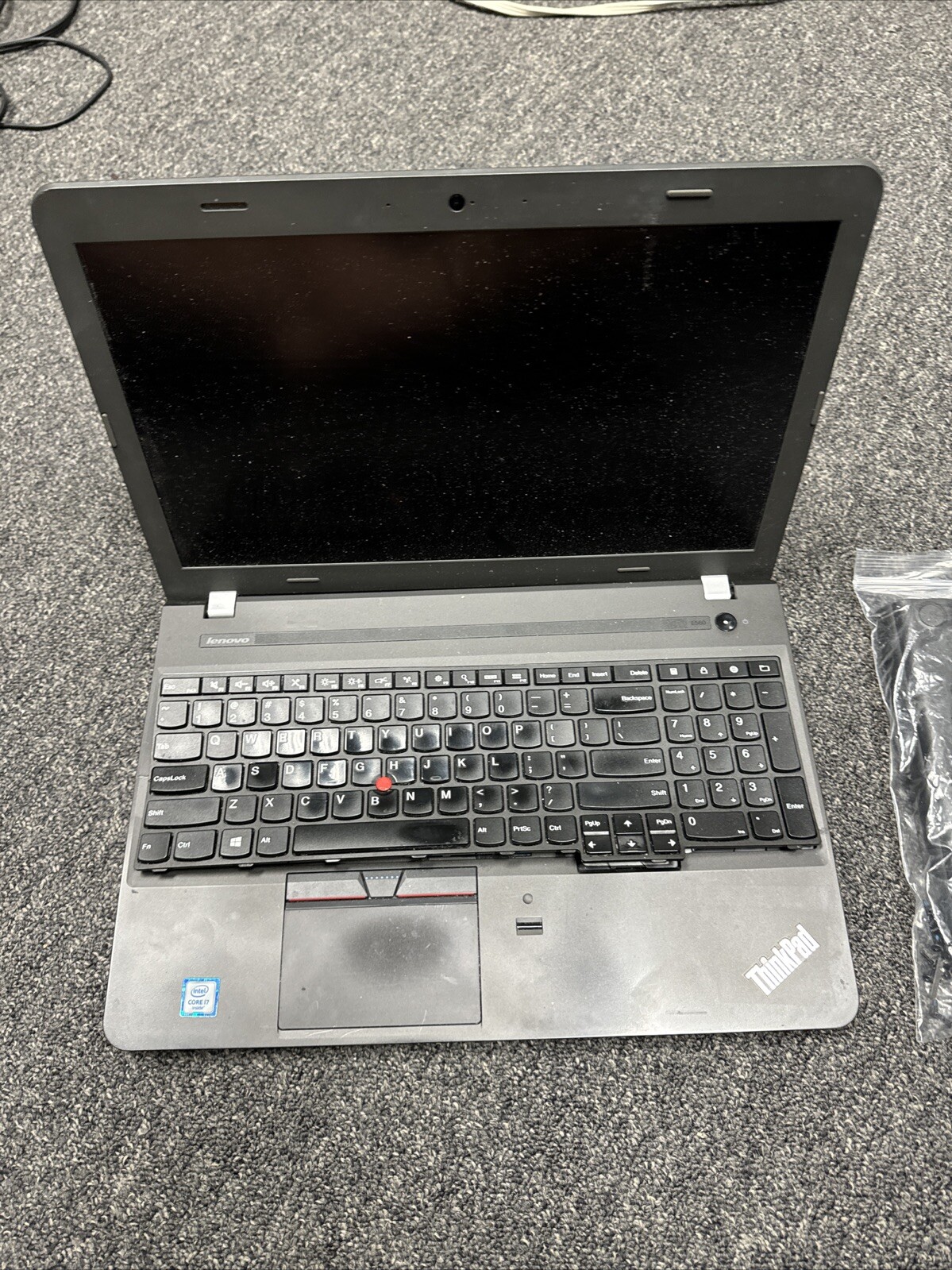 Lenovo ThinkPad E560 Laptop 15,6In Intel Core i7-6500U For Parts Not Working