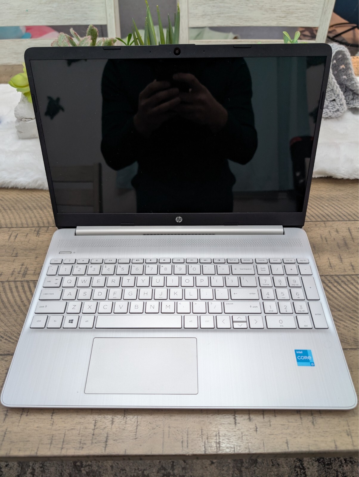 2022 HP 15.6″ HD Non-Touch Laptop 11th gen Intel Core i3-1115G4, 8GB RAM, 256GB