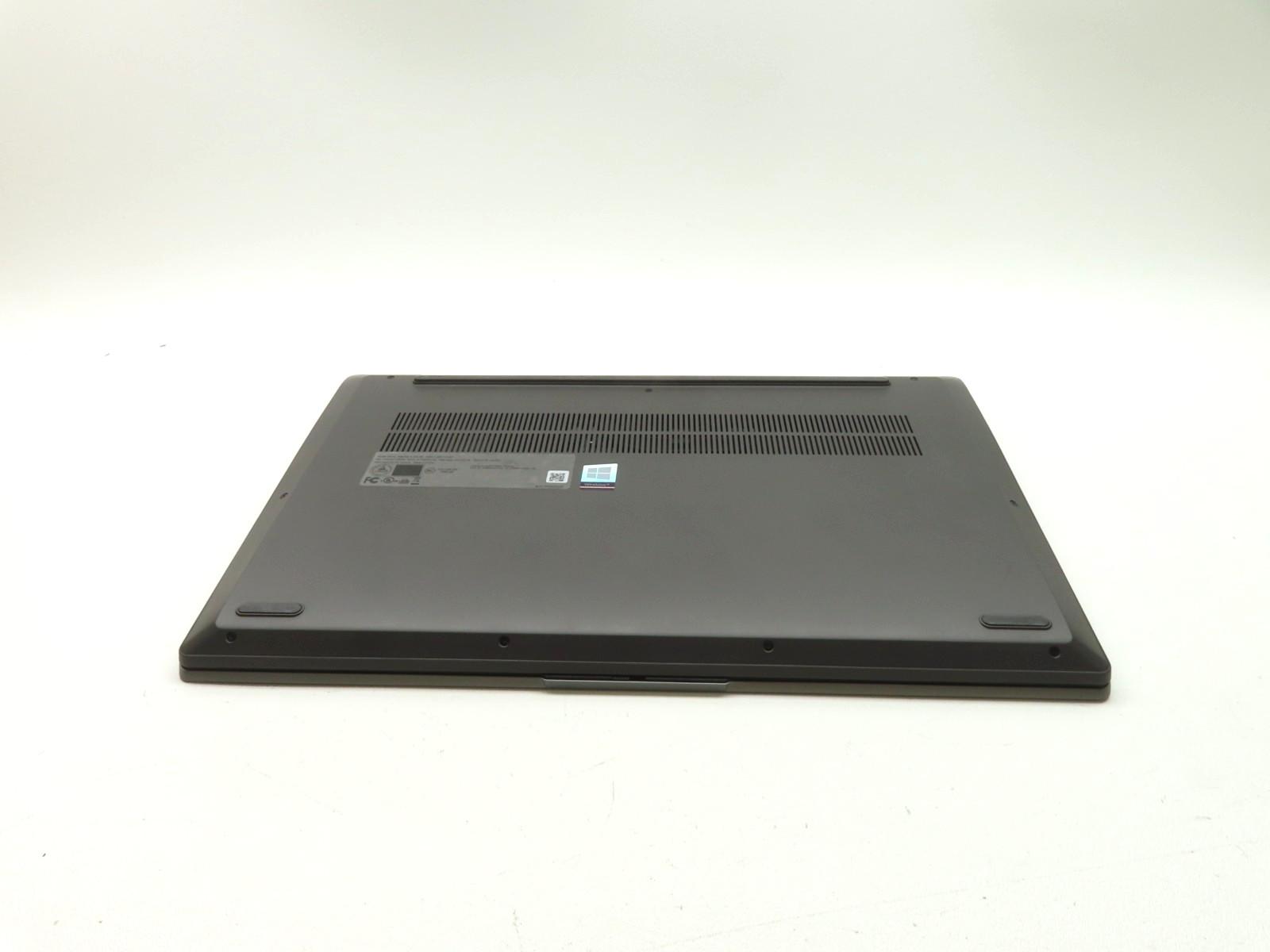 Lenovo IdeaPad 5 15IIL05 15.6″ Intel Core i7-1065G7 1.3GHz 16GB RAM 512GB SSD