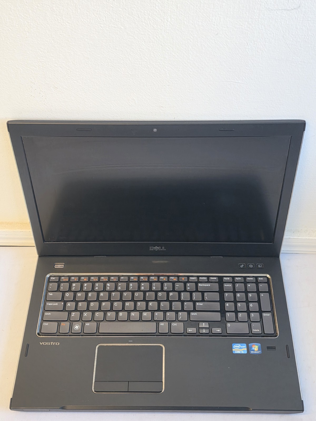 Dell Vostro 3750 Laptop – Intel i5-2450m – 8GB RAM – 1TB HDD – BAD BATT – Win 10