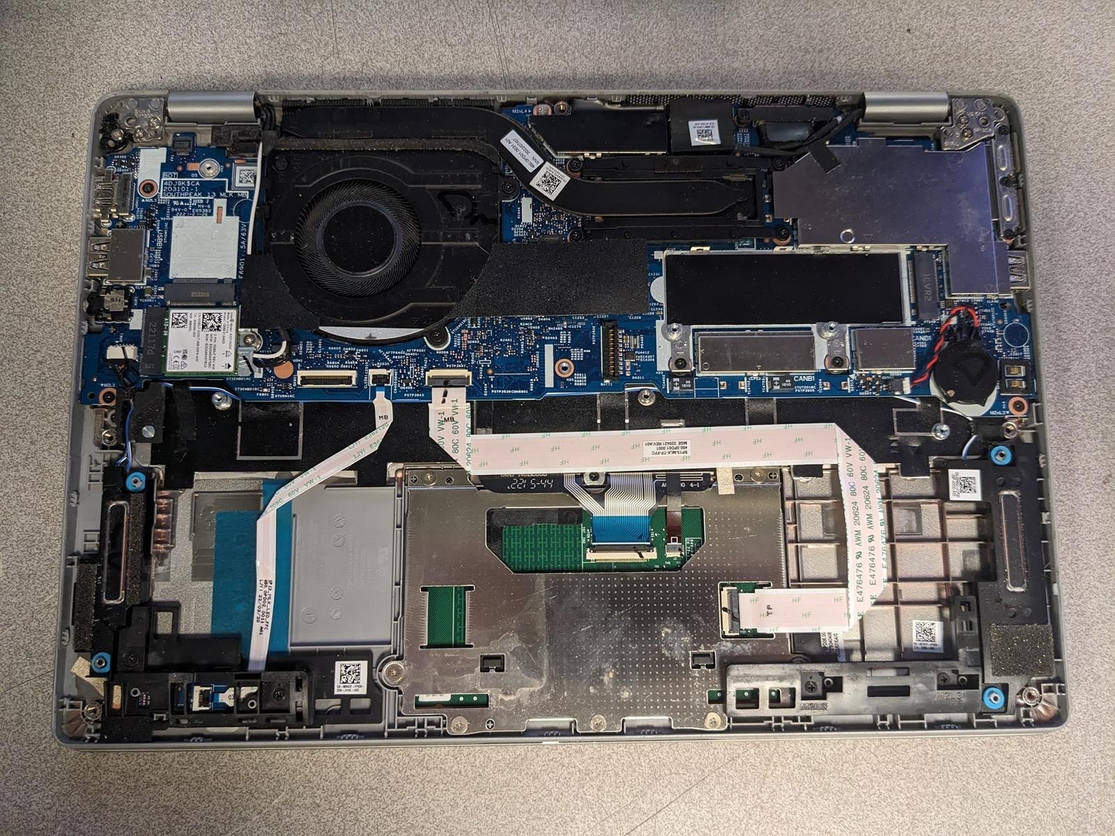 DELL LATITUDE 5330 I5-1235U @ 0.9GHz, 8GB RAM, NO HDD/OS – (FOR PARTS)