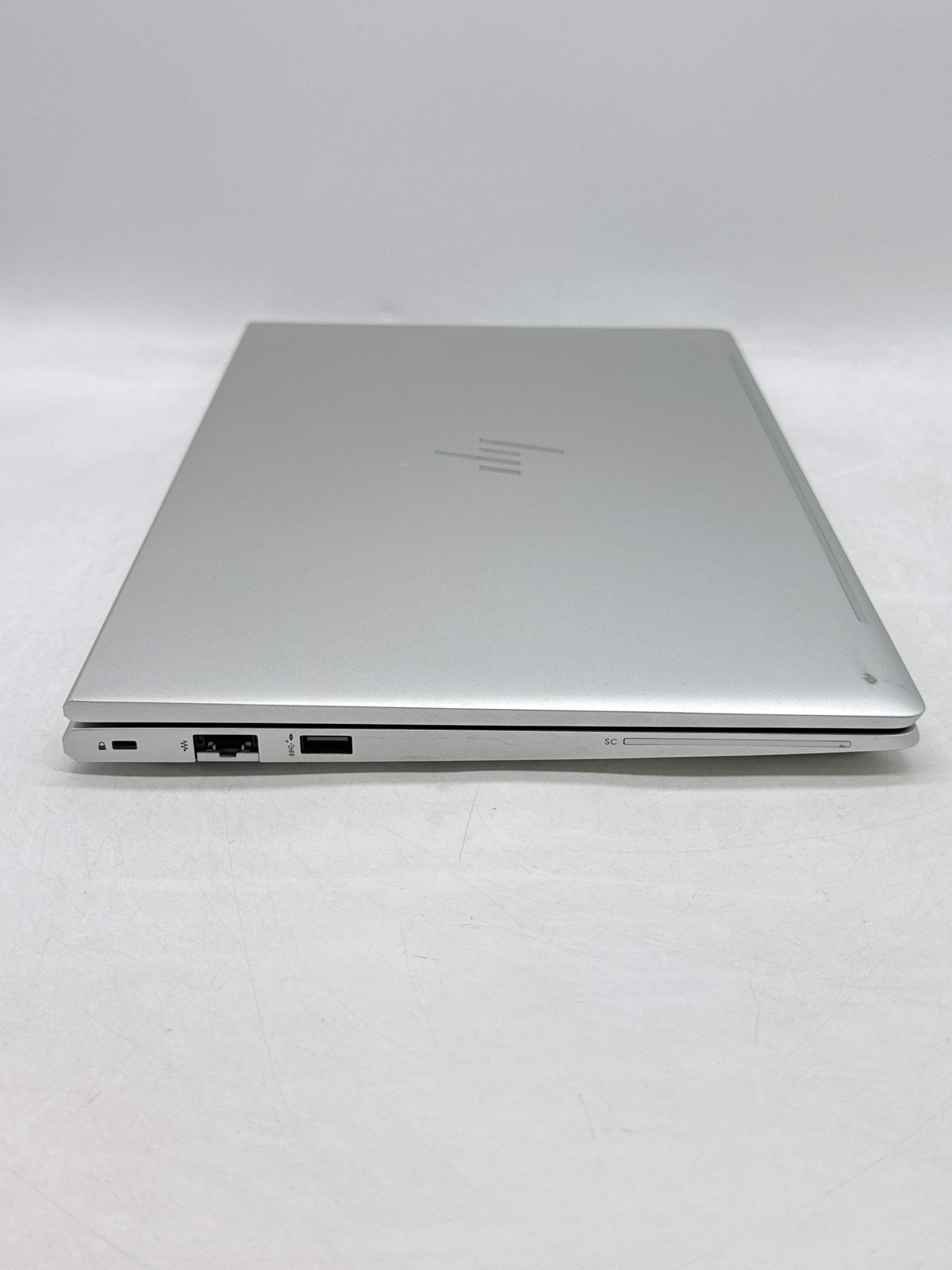 HP EliteBook 640 G10 14.0″ FHD Touch Core i5-1335U 1.30GHz 256GB SSD 8GB RAM