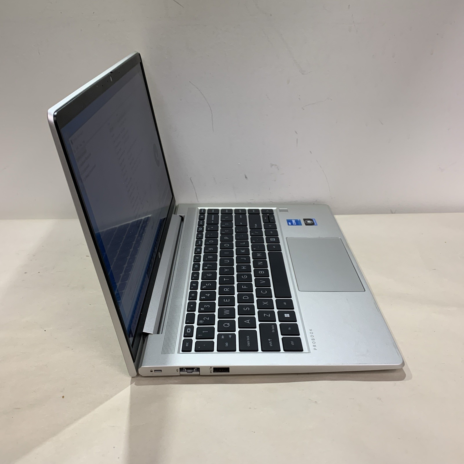 Hp Probook 440 G9 i3-1215U 8GB RAM 256GBBSSD Win10 Pro | READ DESCRIPTION