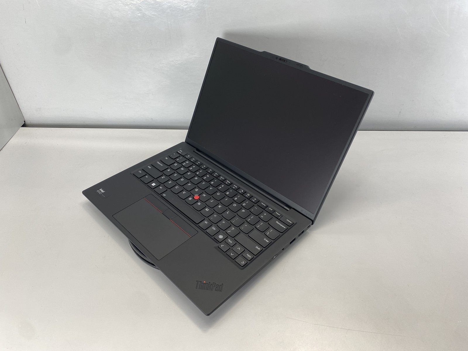 Lenovo Laptop ThinkPad X1 Carbon Gen 12 14″ Intel Core Ultra 7 155U 1TB