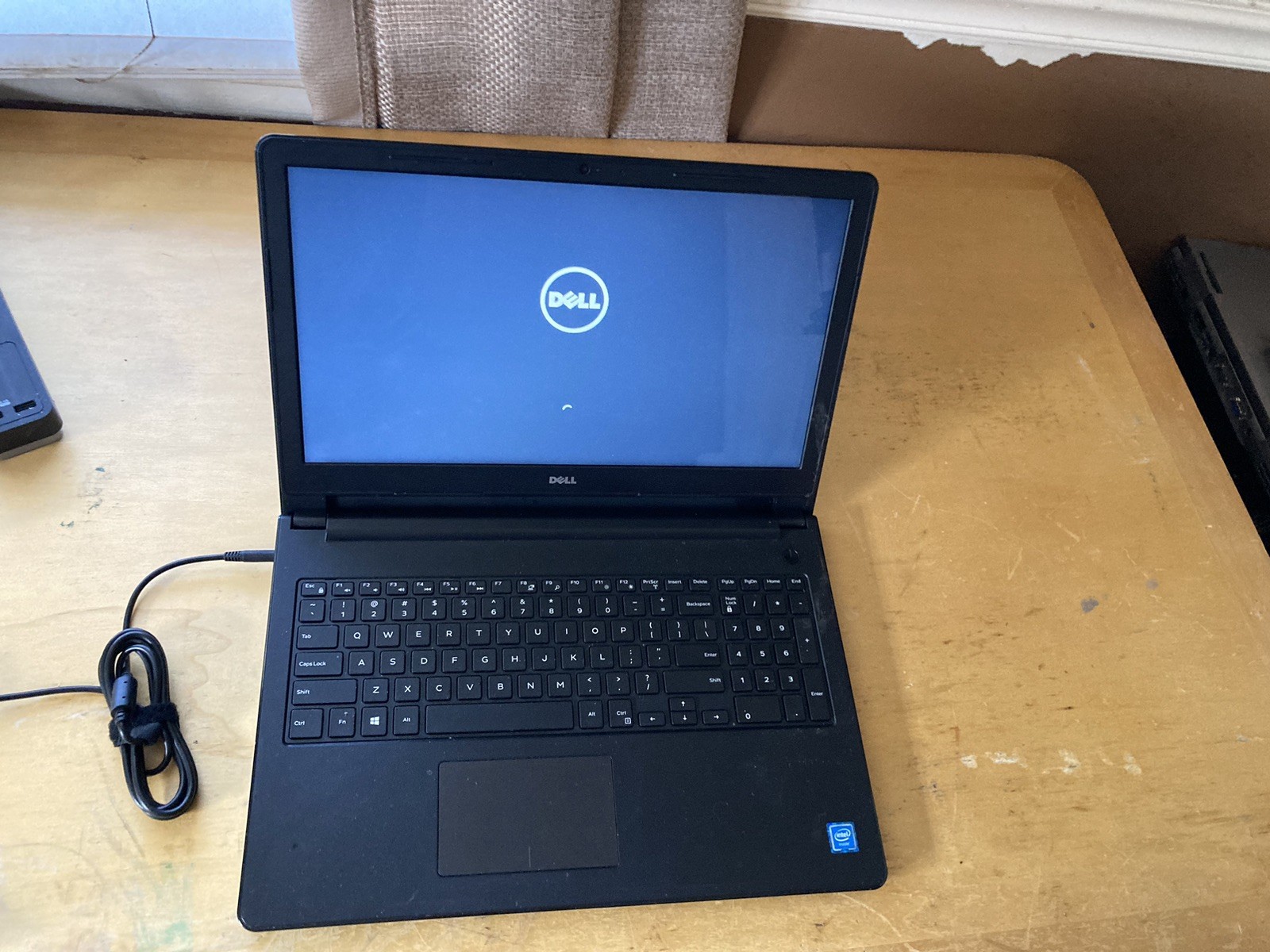 Dell Inspiron 3552 (500GB Intel(R) Celeron(R) Processor N3050 (2M Laptop – Black