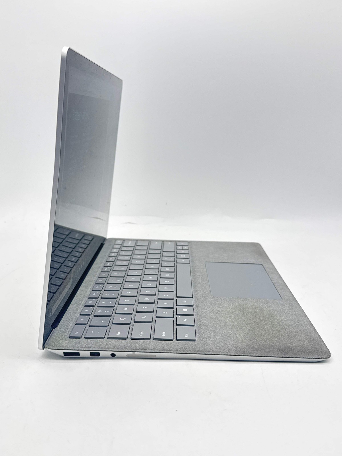Microsoft Surface Laptop 2 1769 Core i5 8GB 256GB Platinum – Service Battery