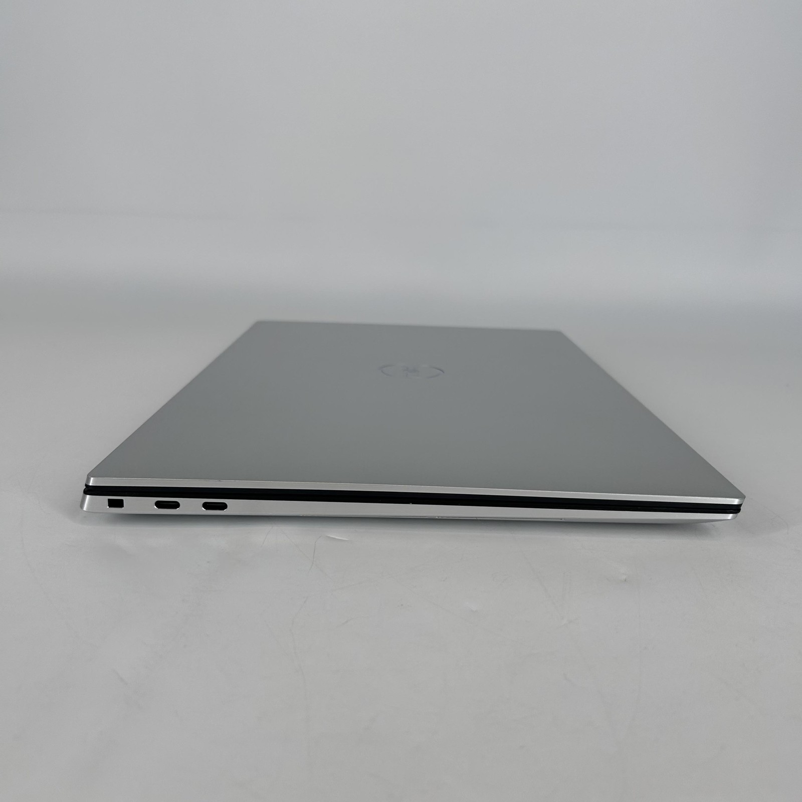 Dell XPS 15 9530 Silver FHD+ 2.4 GHz i7-13700H 32GB 2TB/512GB RTX 4060 Very Good
