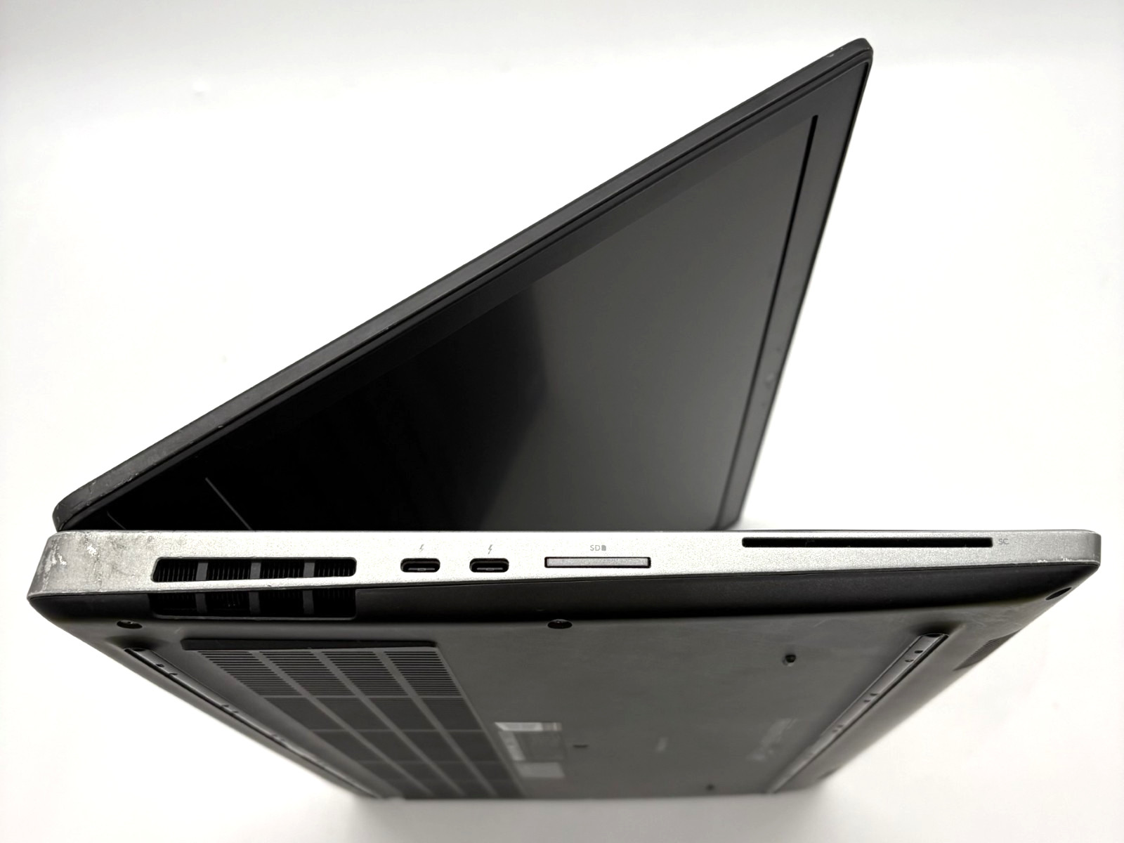 Dell Precision 7530 Laptop i7-8850H 32GB RAM 512GB NVMe SSD Radeon WX 4150 Win11