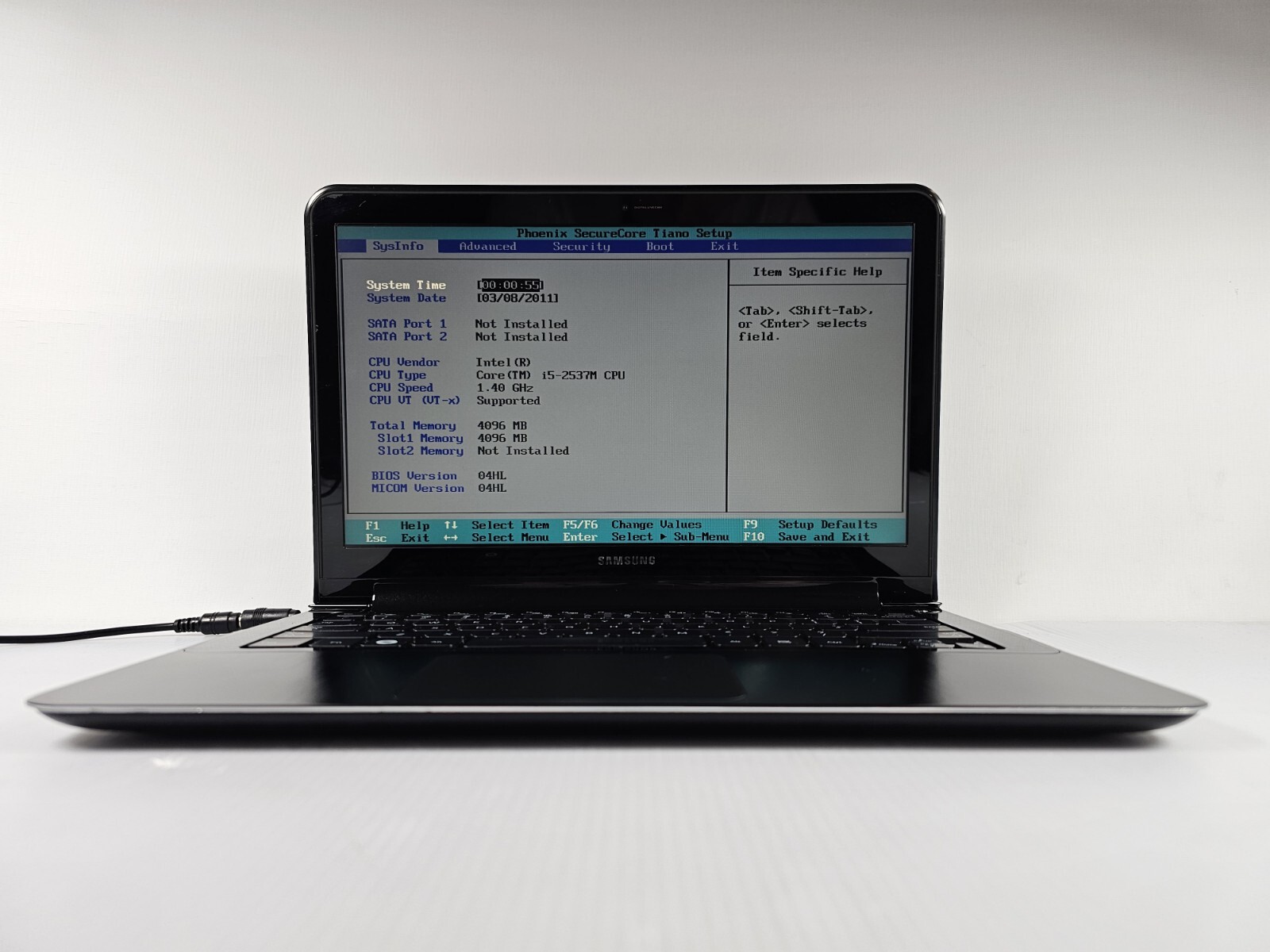 Samsung 900 Intel Core i5-2537M 1.4GHz 4GB NO HDD LAPTOP