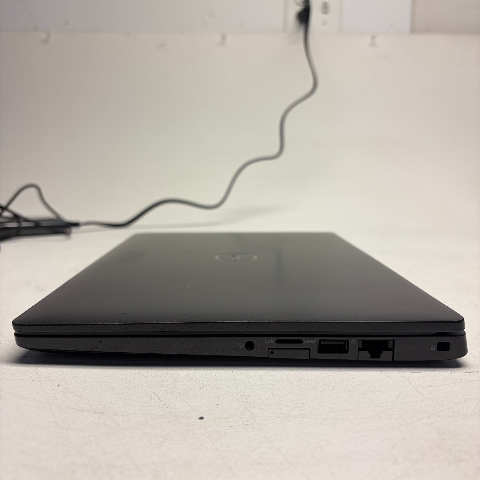Dell Latitude 5300 w/ Power Supply