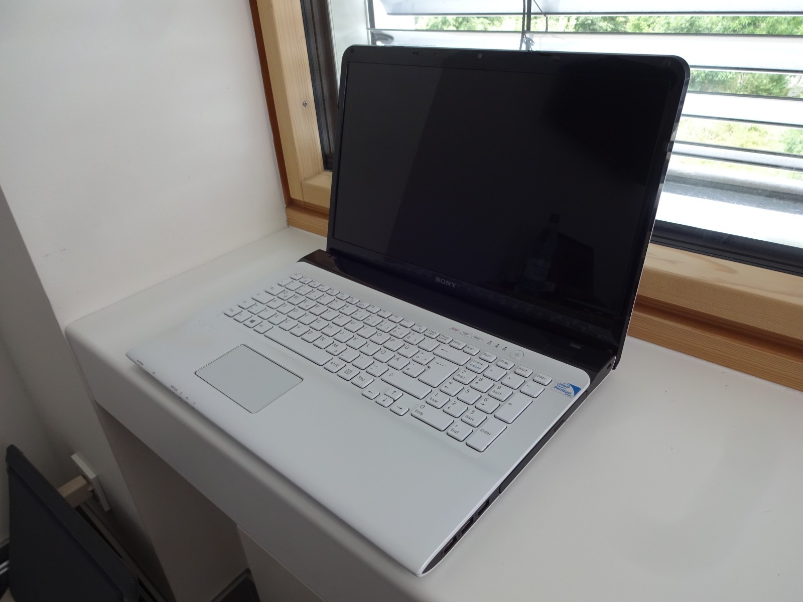 SONY VAIO 17.3 – SVE1712C1EW WINDOWS 11 – DUAL CORE – NOTEBOOK – LAPTOP 500GB