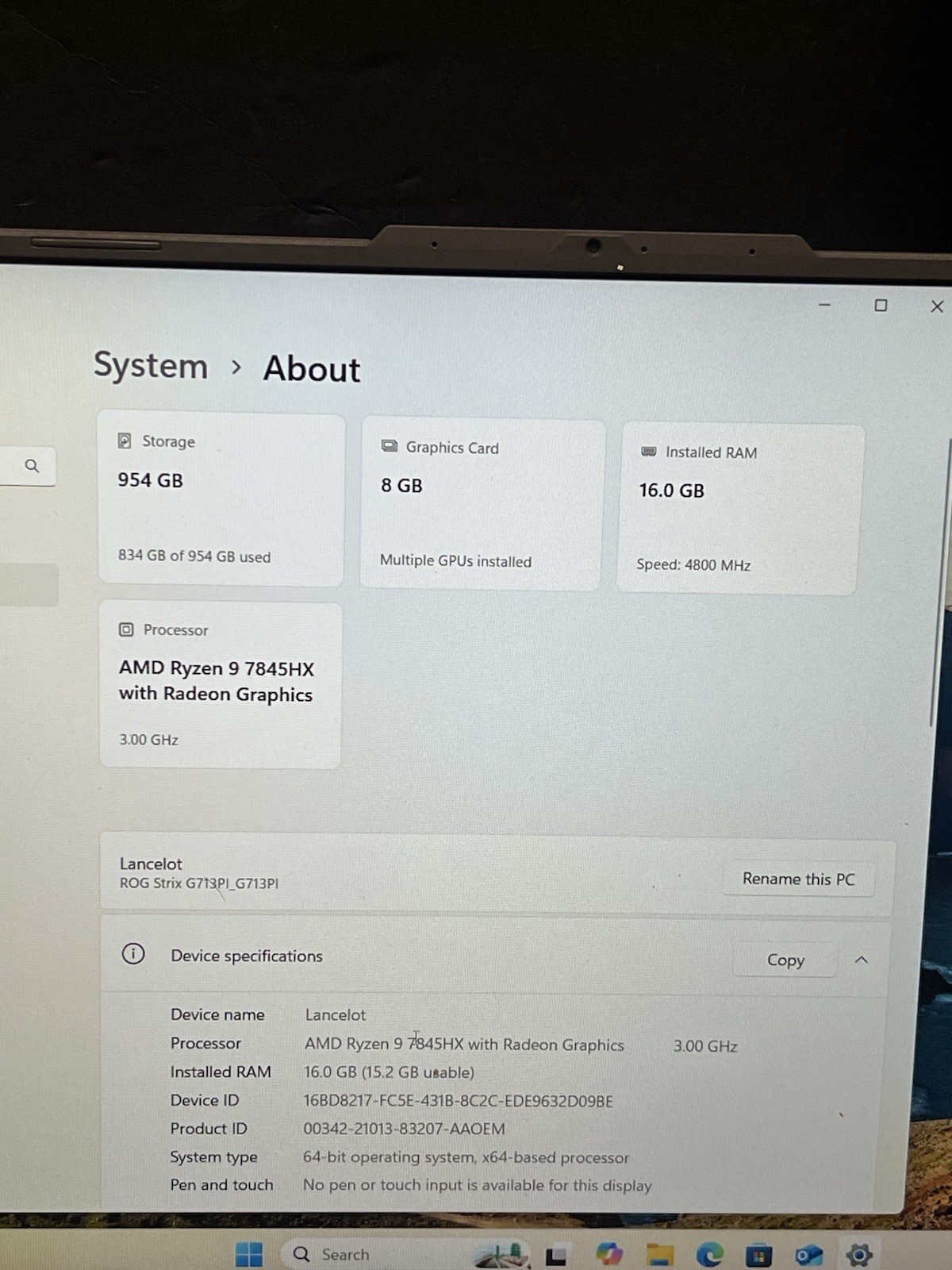Asus ROG Strix 17.5” 16GB RAM/928GB SSD W/ Aicheson 5 Fan Panel