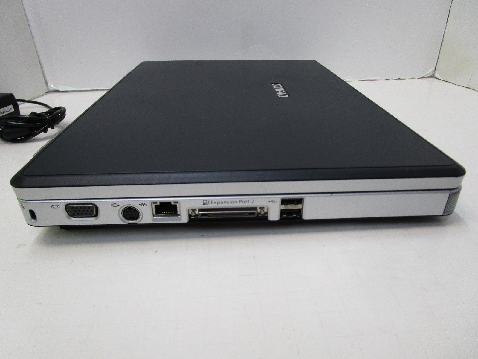COMPAQ PRESARIO V5000 LAPTOP AMD 3300+ SEMPTRON 2GB RAM NO HDD NO O/S 💻🛠️