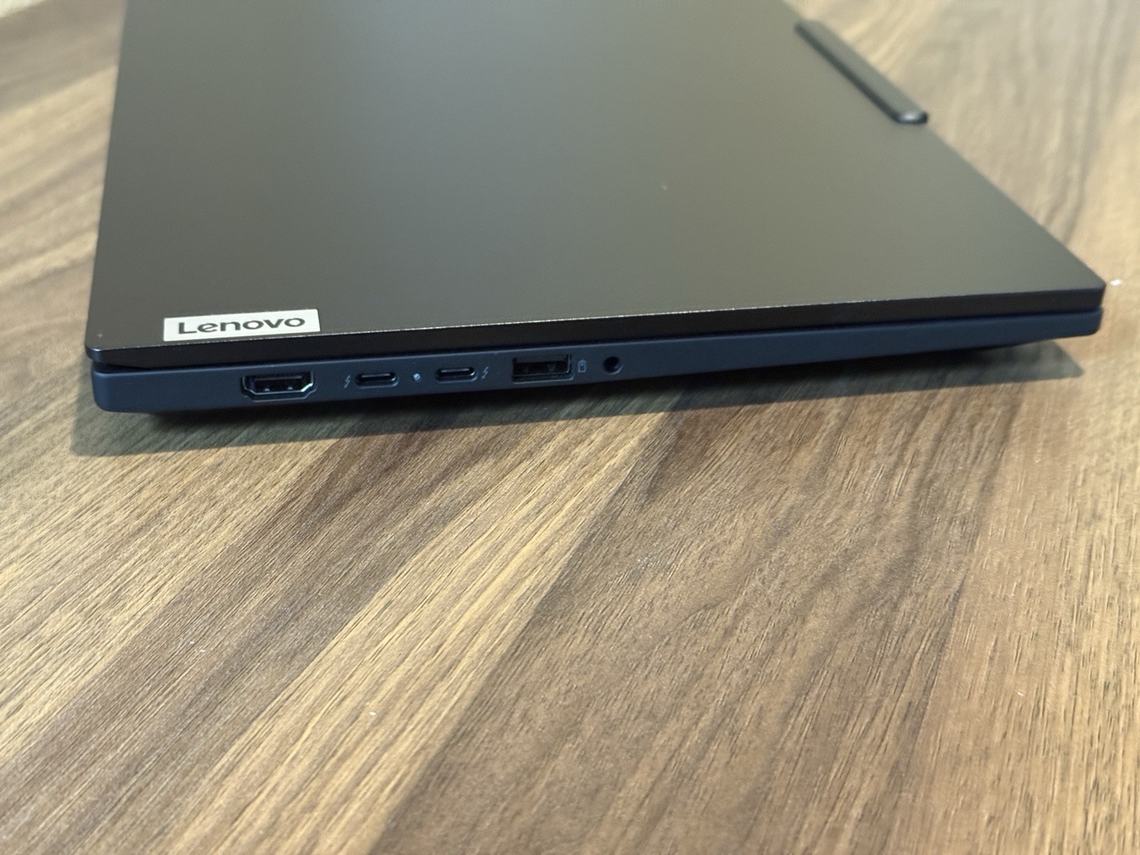LENOVO ThinkPad P14s Gen 5 WQXGA 2.5k Ultra 7 165H 32GB 512GB SSD RTX 500 Ada