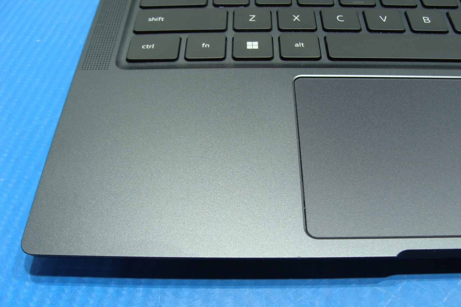 Dell Latitude 9330 13.3″ QHD+ TOUCH i7-1260U max 4.7GHz 16GB 256GB Warranty 2026