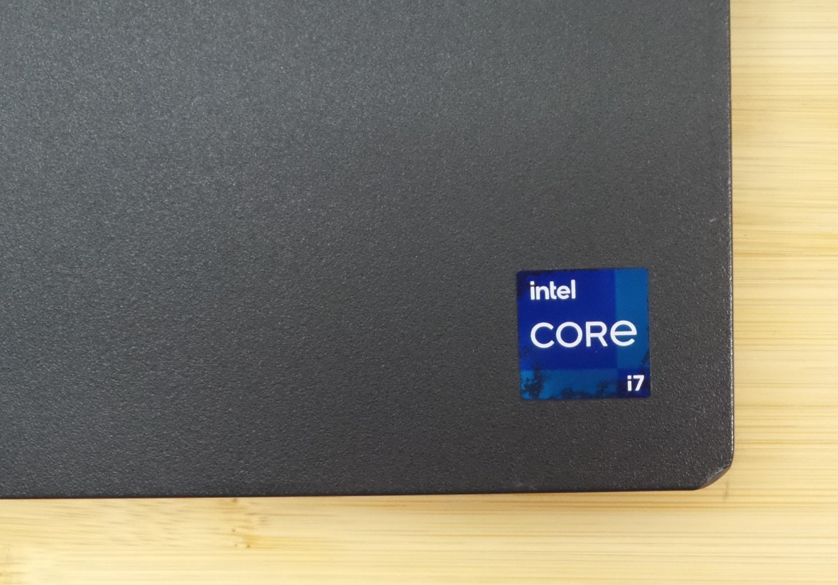 Functional DELL Latitude 3520 Touchscreen | i7-1165G7 | 8 GB RAM | 256 GB SSD