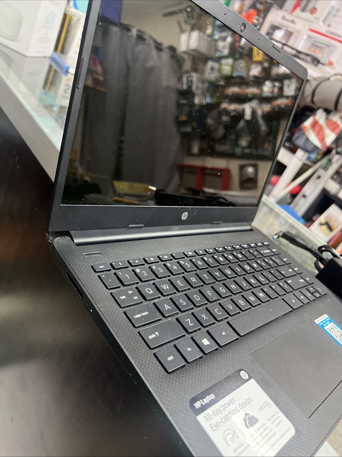 HP 14-fq0050nr 14″ (64GB, AMD 3020E, 2.60 GHz, 4GB) Laptop Touchscreen – Black