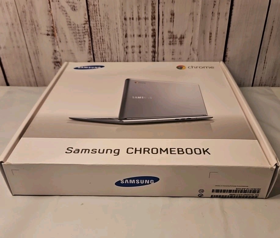 New Samsung XE303C12-A01US 11.6″ Chromebook Exynos 5250 16GB SSD 2GB RAM Chrome