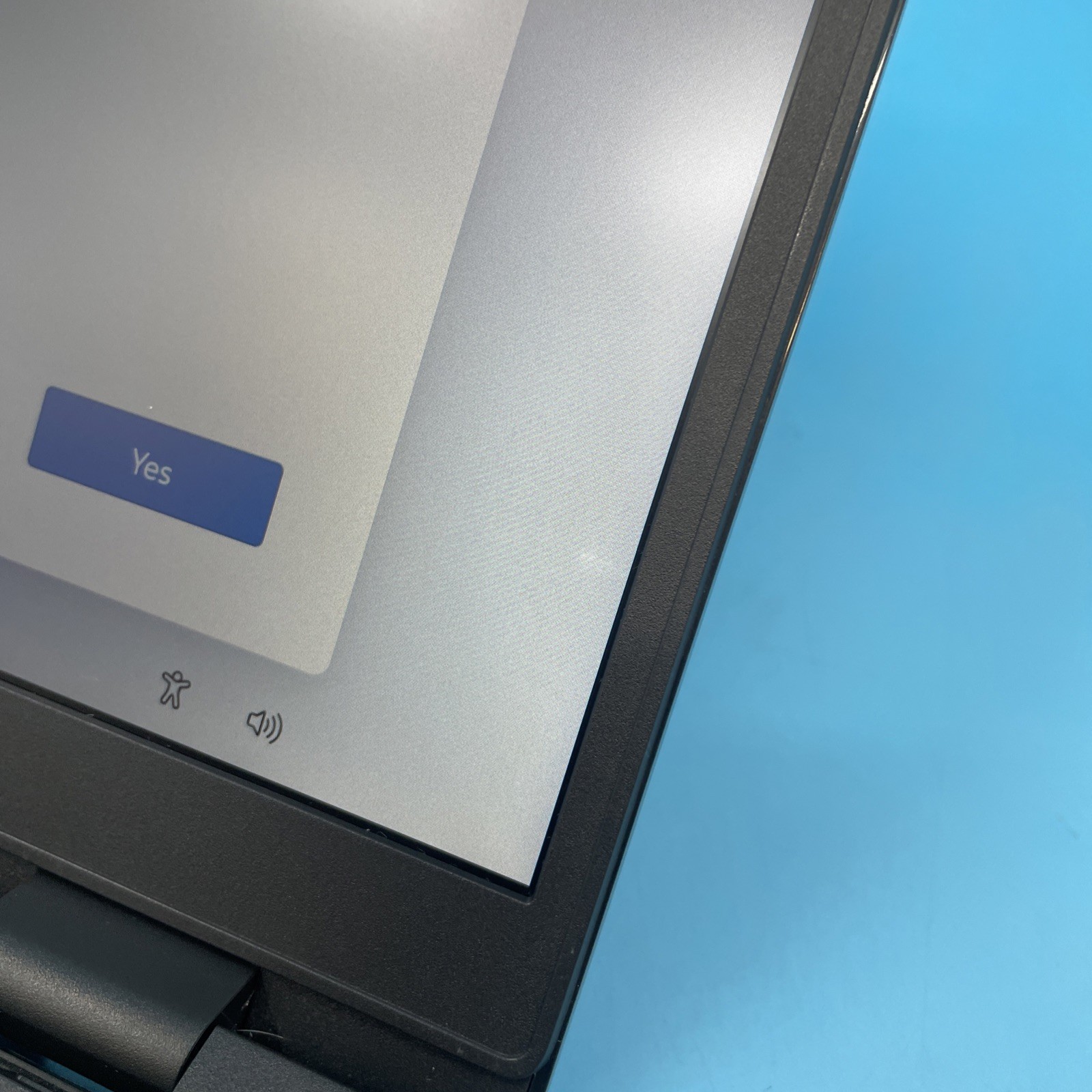 Dell Latitude 3420 | i5-1135G7 | 8GB RAM | 256GB SSD | WIN 11 PRO | 72% BATT