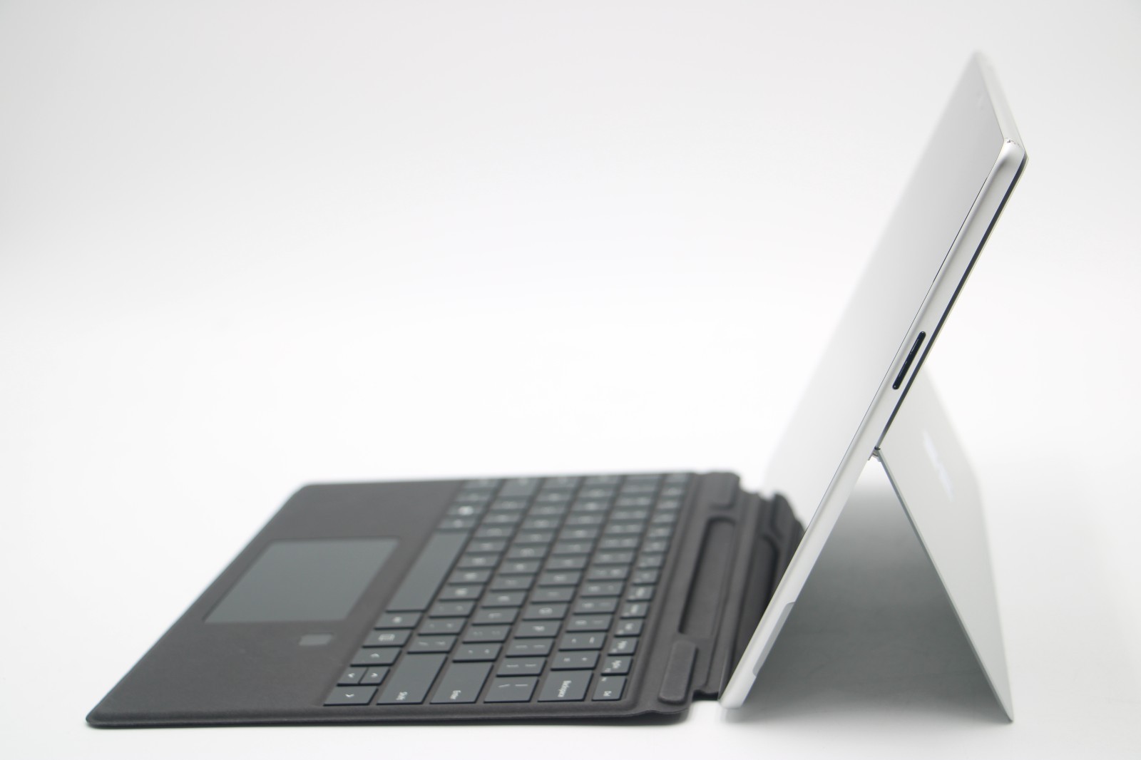 Microsoft Surface Pro 10 13″ 2.10GHz Ultra 5 /16GB/256GB SSD *94% BH* Type Cover