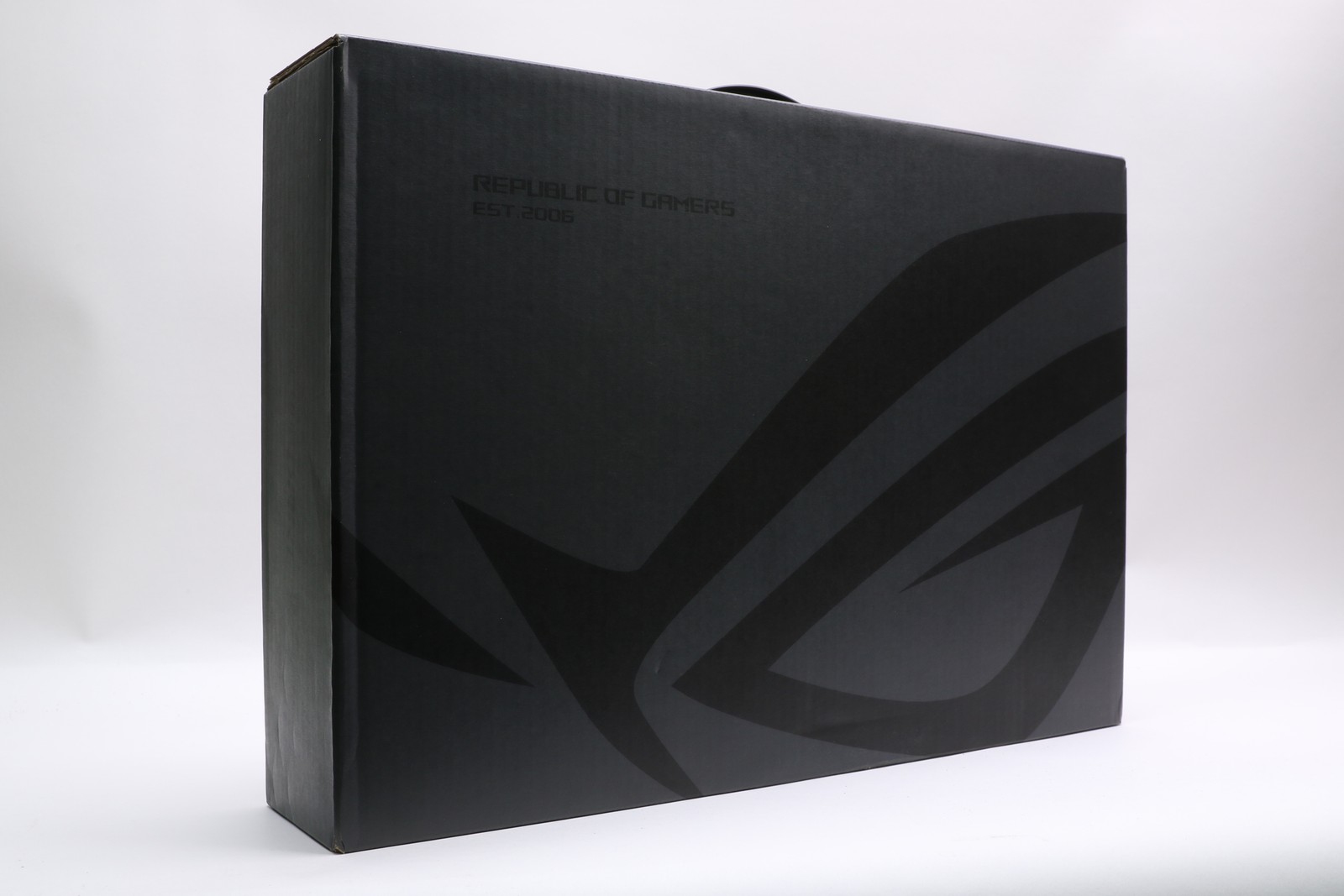 Brand New! 16″ Asus ROG Zephyrus G16, Ultra 9 285H, 32GB, 2TB SSD, RTX 5080