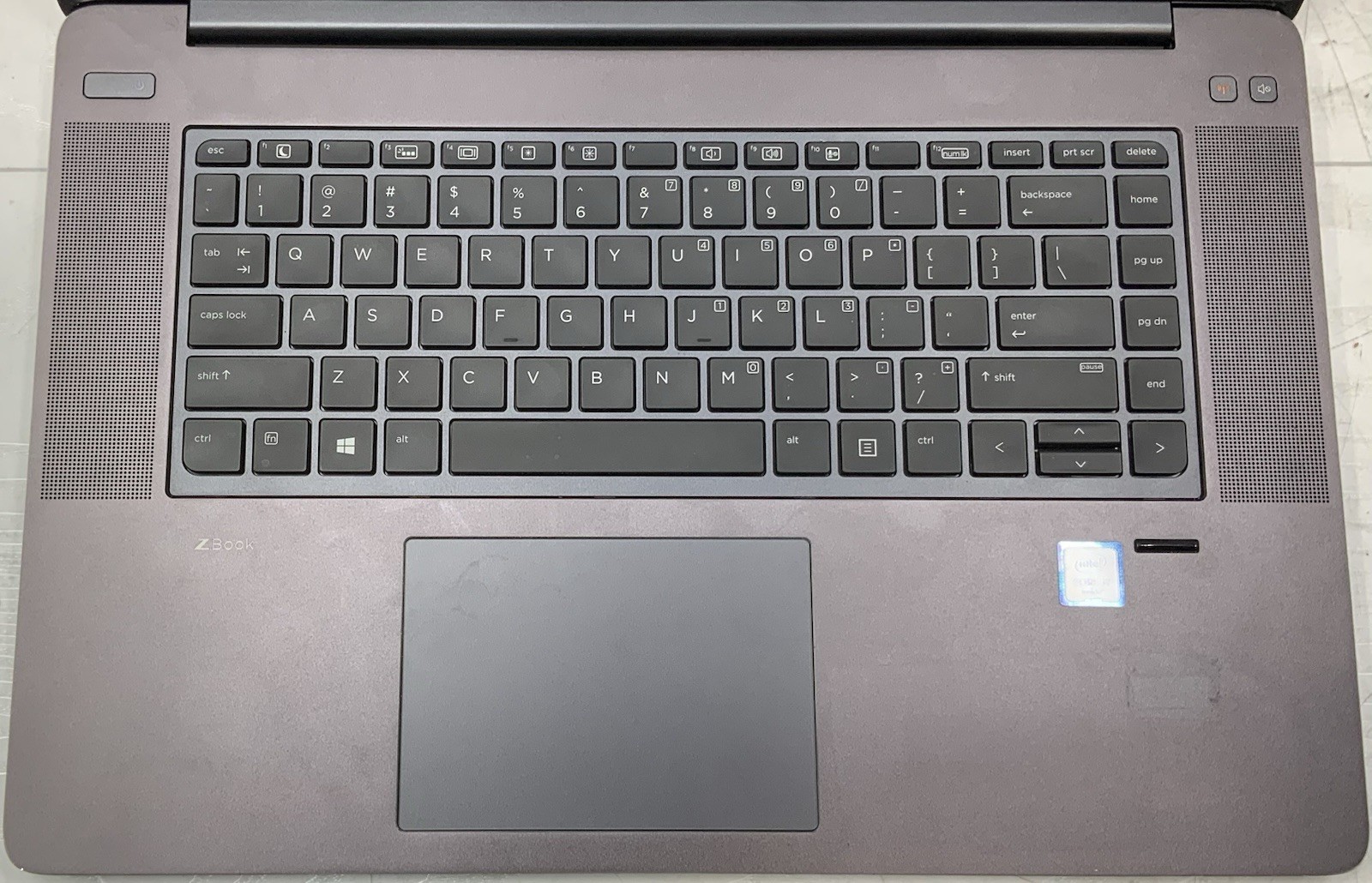 HP ZBook Studio G3 15.6″ Core i7-6700HQ 32GB Ram, 512GB SSD, W10P, Quadro M1000M
