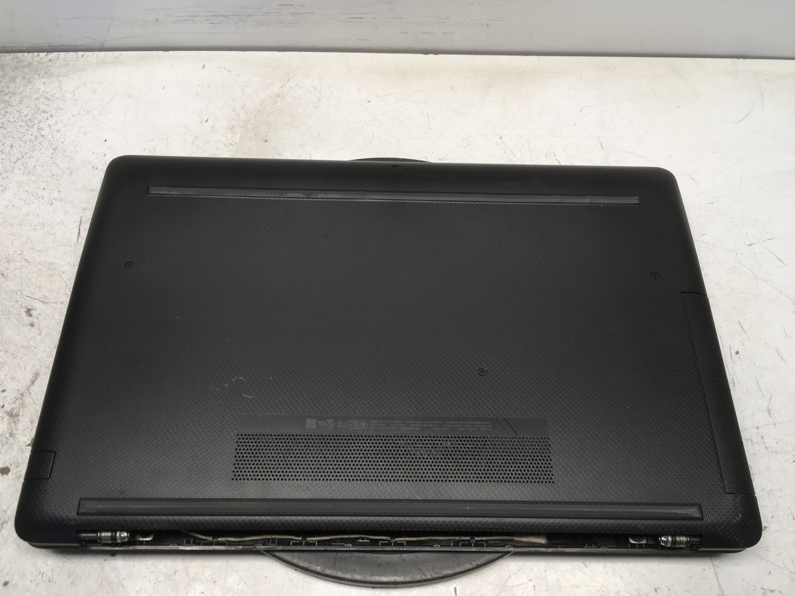 HP 17Z-CA300 AMD Ryzen 5 4500U 2.3GHz No RAM NO HDD No Batt
