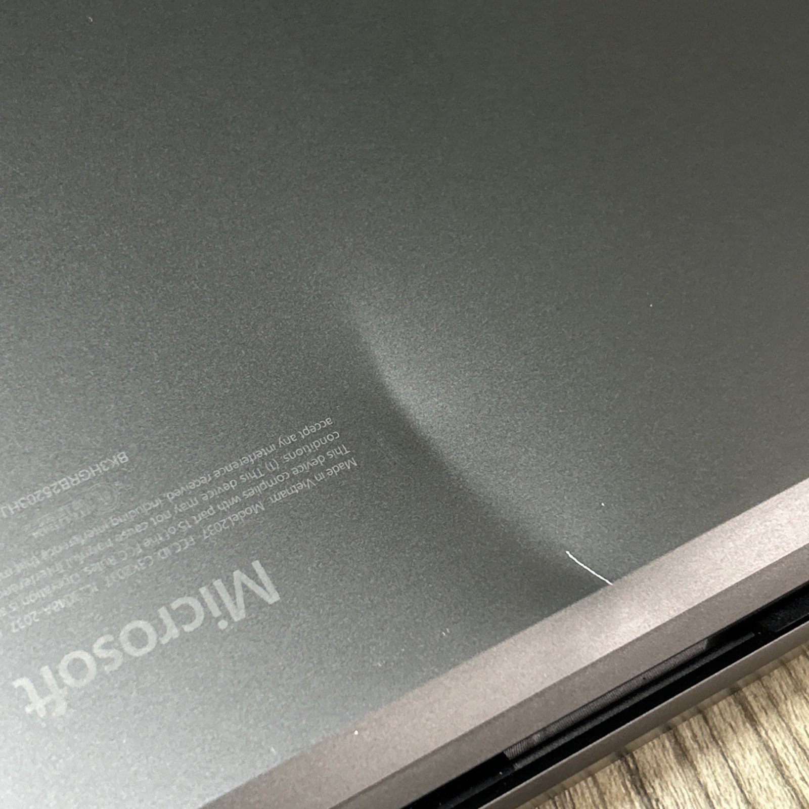 Microsoft Surface 7th Edition 15″ Snapdragon X 3.4GHz 16GB 1TB SSD Win 11 (2037)