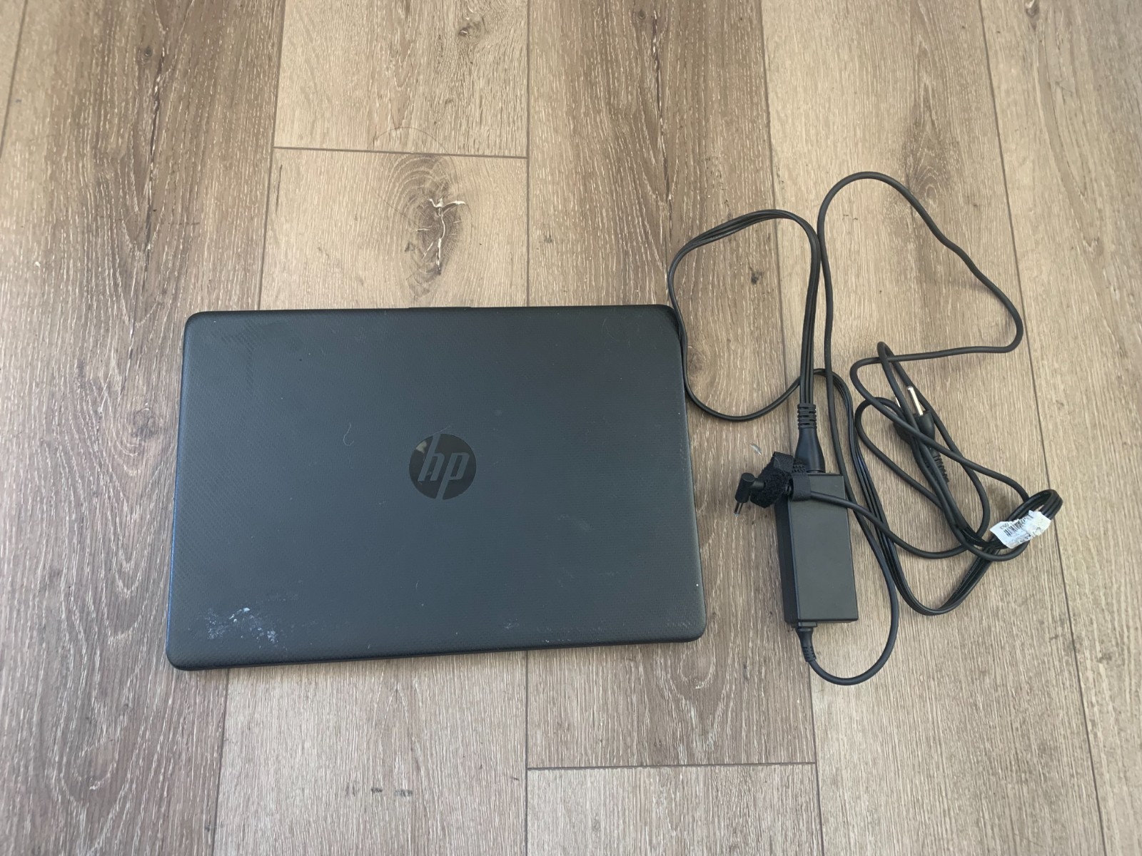 HP 14-fq0013dx 14″AMD Athlon Silver 3050U 2.30Ghz 4GB RAM 128GB SSD Win 10 Home