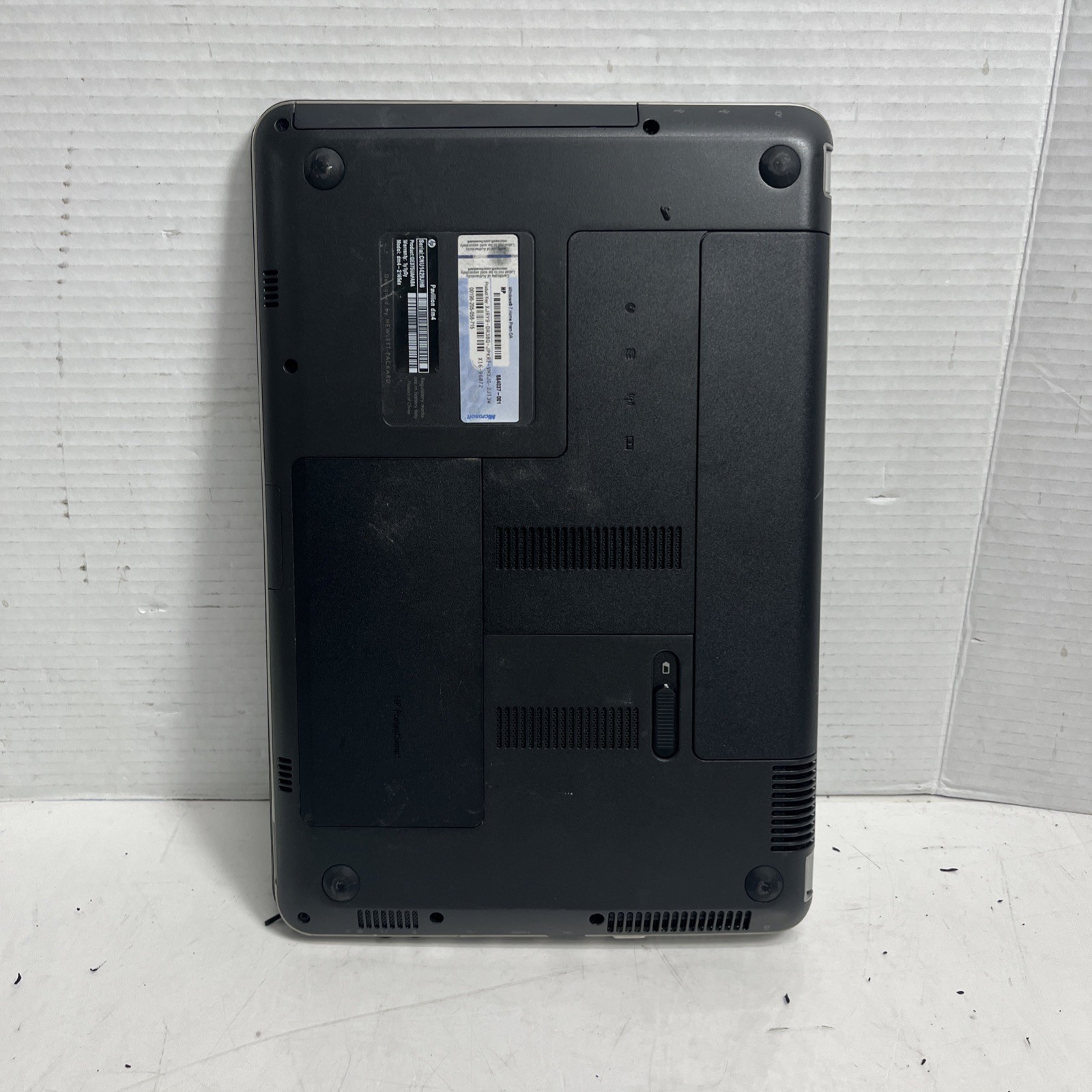 HP Pavilion dm4 Laptop Intel Core i3 4GB RAM NO HD/OS