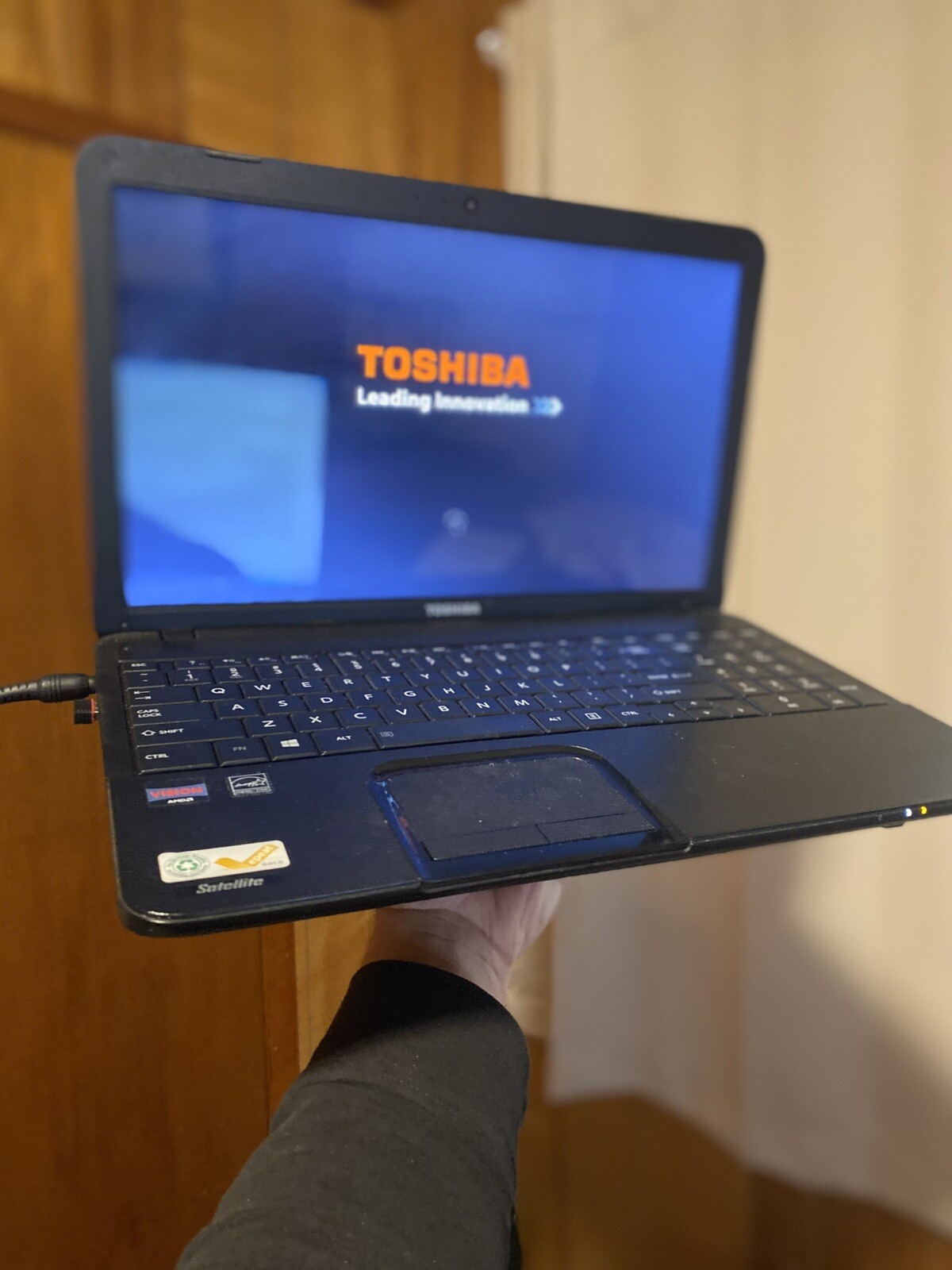 Windows 10 Laptops! HP 2000 Lenovo T61..Toshiba AMD Intel 2.0GHz 8GB 160GB