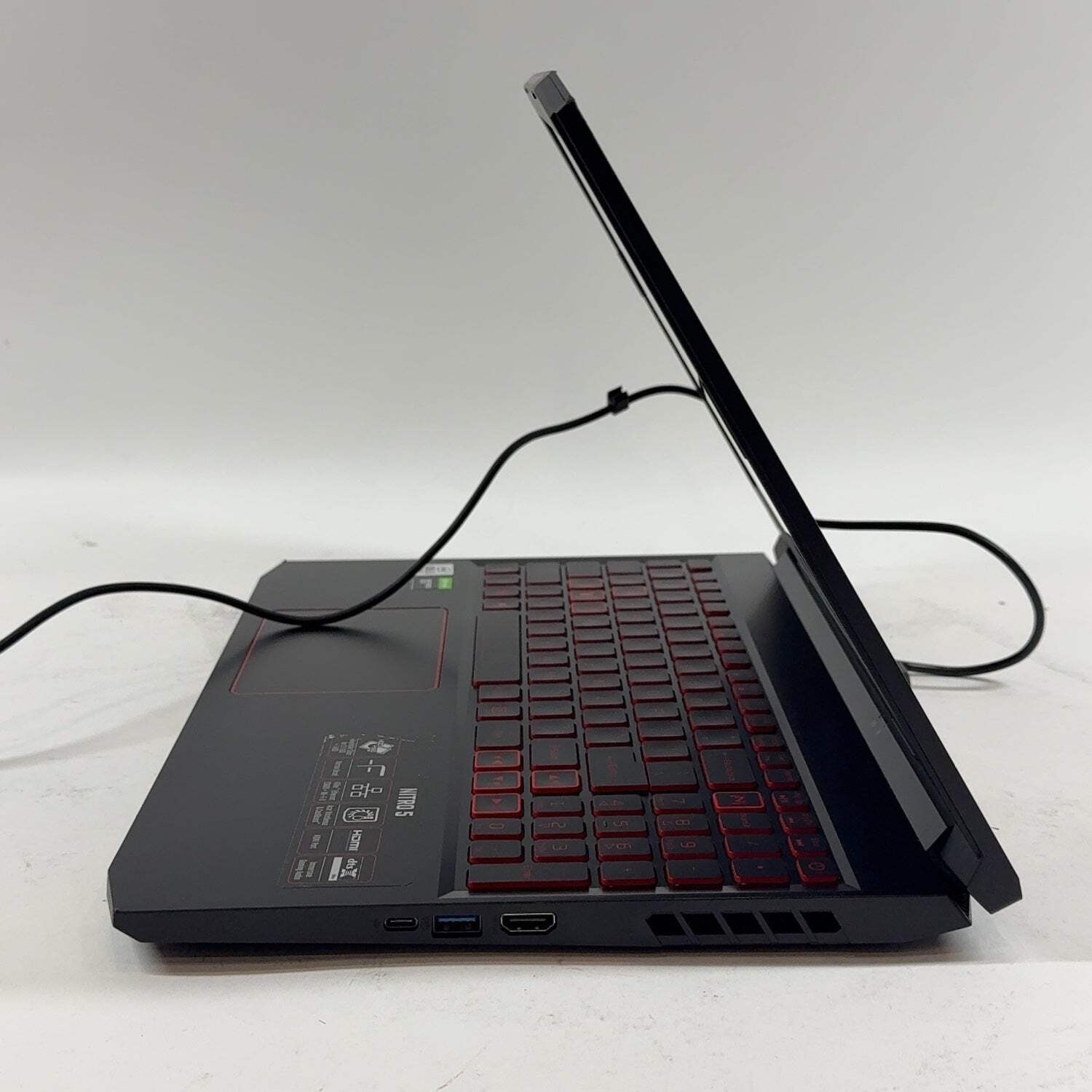 Broken Acer Nitro 5 i5-10300H 16GB RAM 512GB SSD GeForce GTX 1650 Ti READ