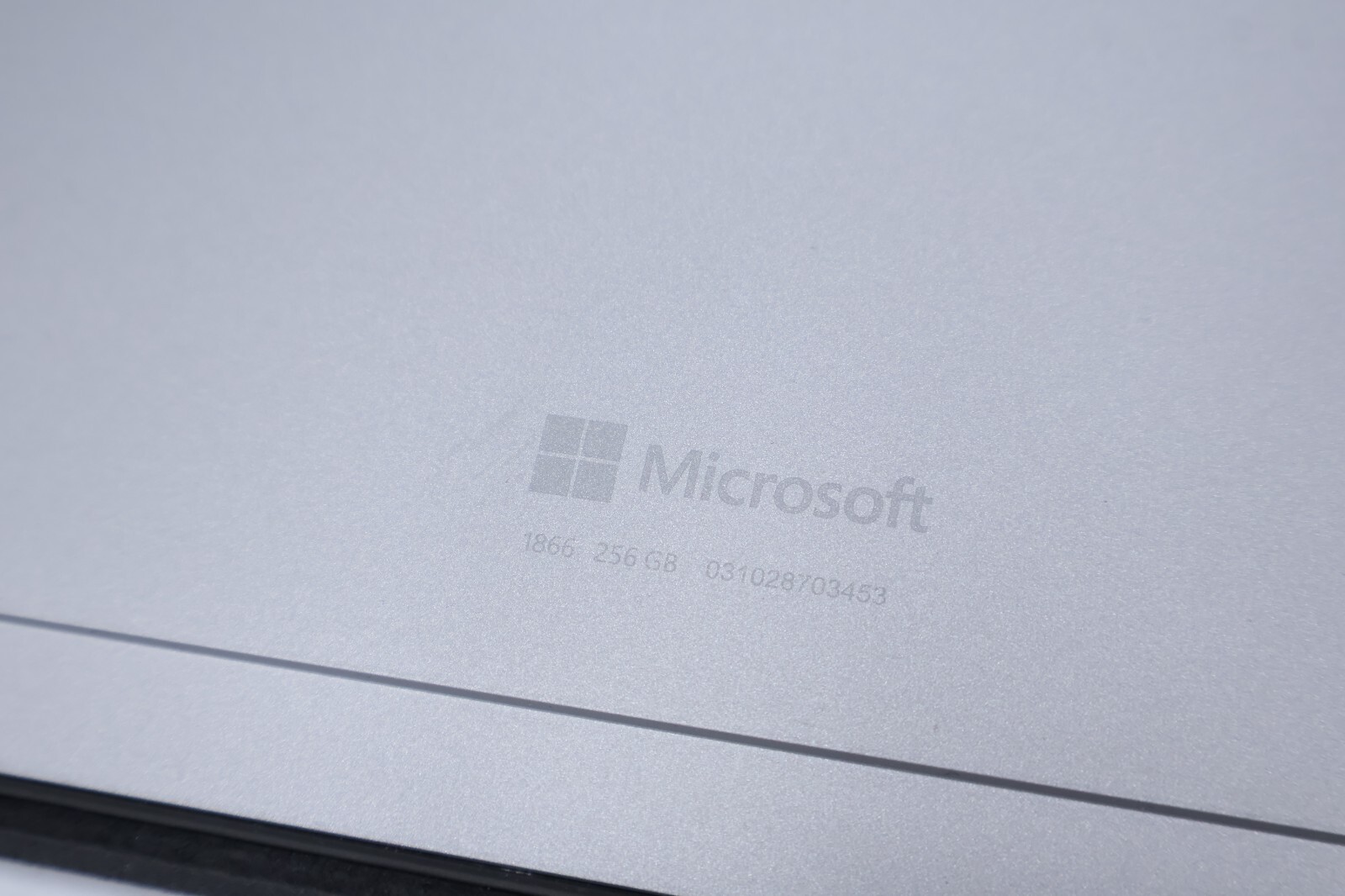 Microsoft Surface Pro 7 1866 Intel Core i5-1035G4 8GB RAM 256GB SSD W11P READ!