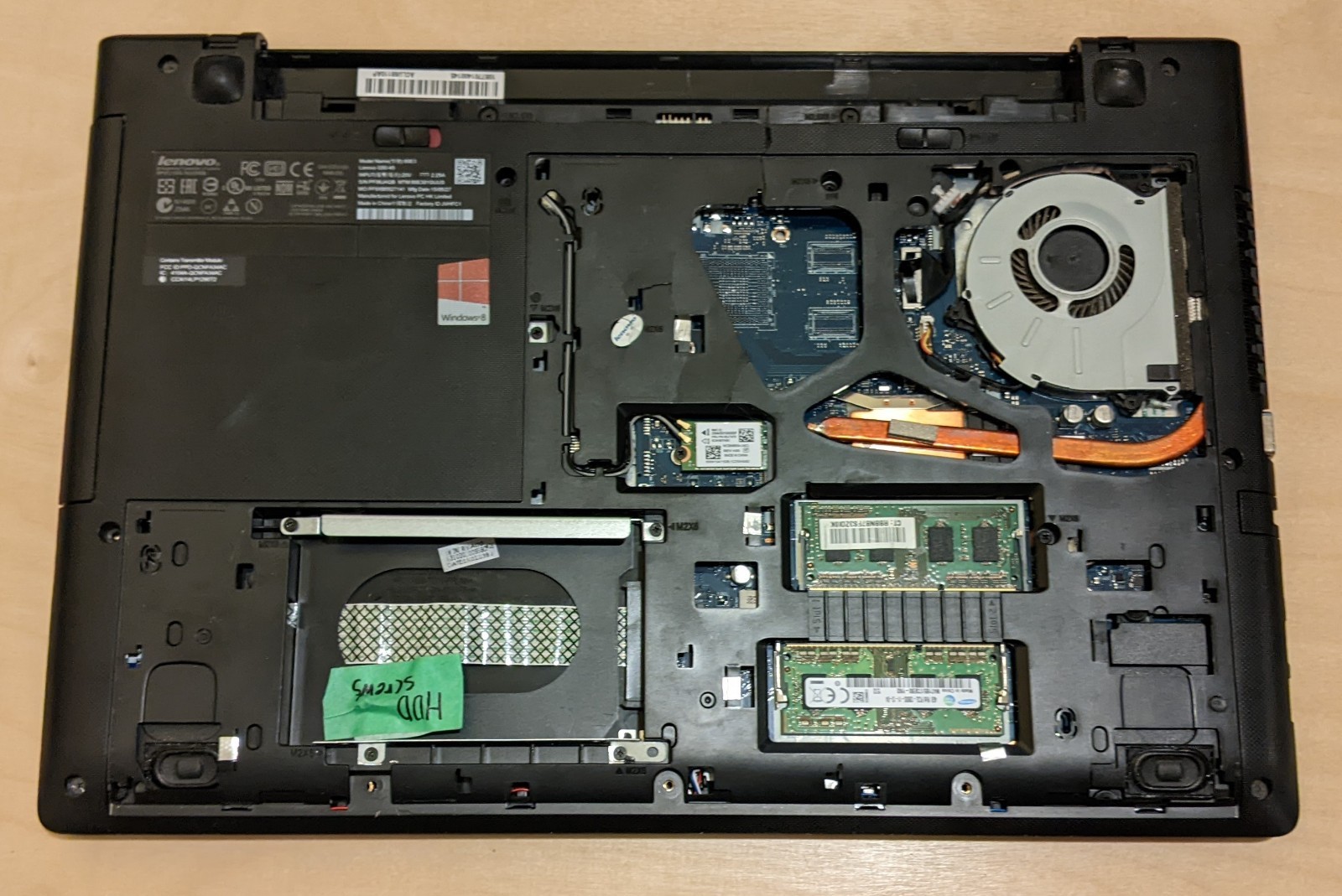 Lenovo G50-45 80E3 Laptop Broken screen No HDD NO AC AMD A8-6410 2.00GHz 6GB RAM