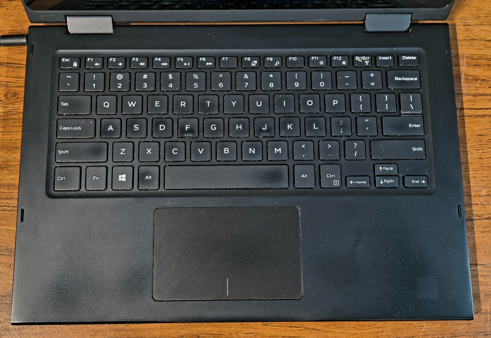 Dell Latitude 3390 2-in-1 (Windows 11 / Core i5-8250U / 8GB / SSD) – Windows 11
