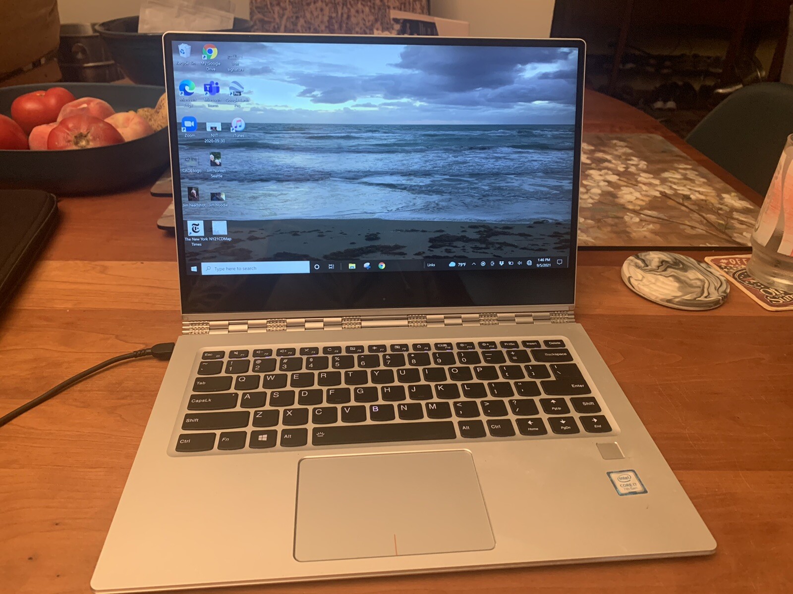 Lenovo Yoga 910 13″ laptop  (Intel Core i7 7th Gen, 2.70GHz, 8GB RAM, 256GB SSD)