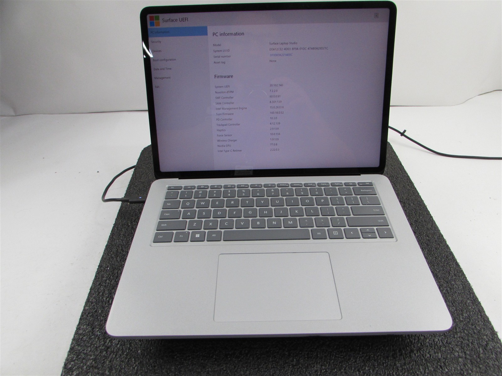 Microsoft Surface Laptop Studio 1964 i7-11370H 1TB SSD 32GB RTX A2000 *No A/C*
