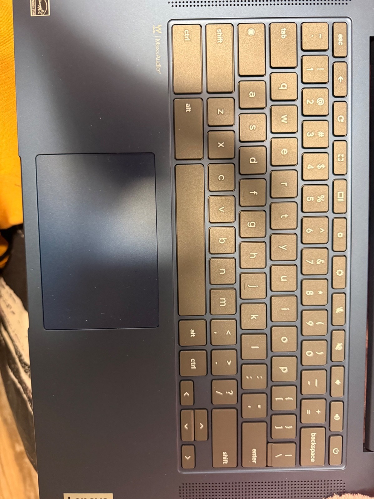 IdeaPad Slim 3 Chromebook Laptop – 14″ Full HD Touchscreen