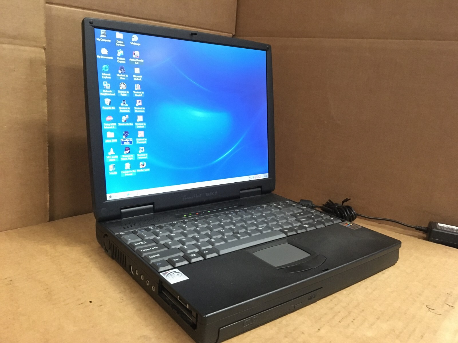 Micron Electronics Laptop Transport Trek 2 AGP 10GB HDD windows 98 ATI RAGE