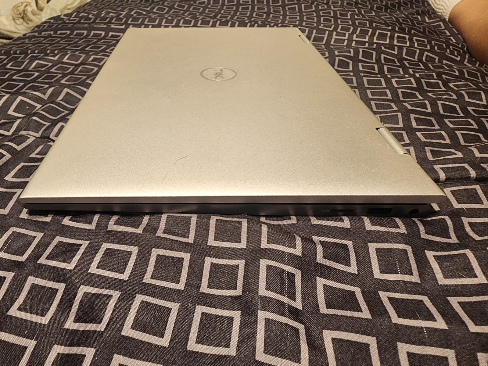 Dell Inspiron 2-in-1 14″ (512GB SSD Intel Core i5-1155G7 2.4GHz 8GB) Touchscreen