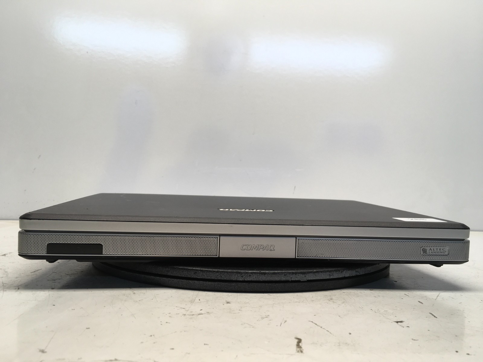 Compaq Presario V5207NR Intel Celeron M 410 1.46GHz 512 MB NO HDD