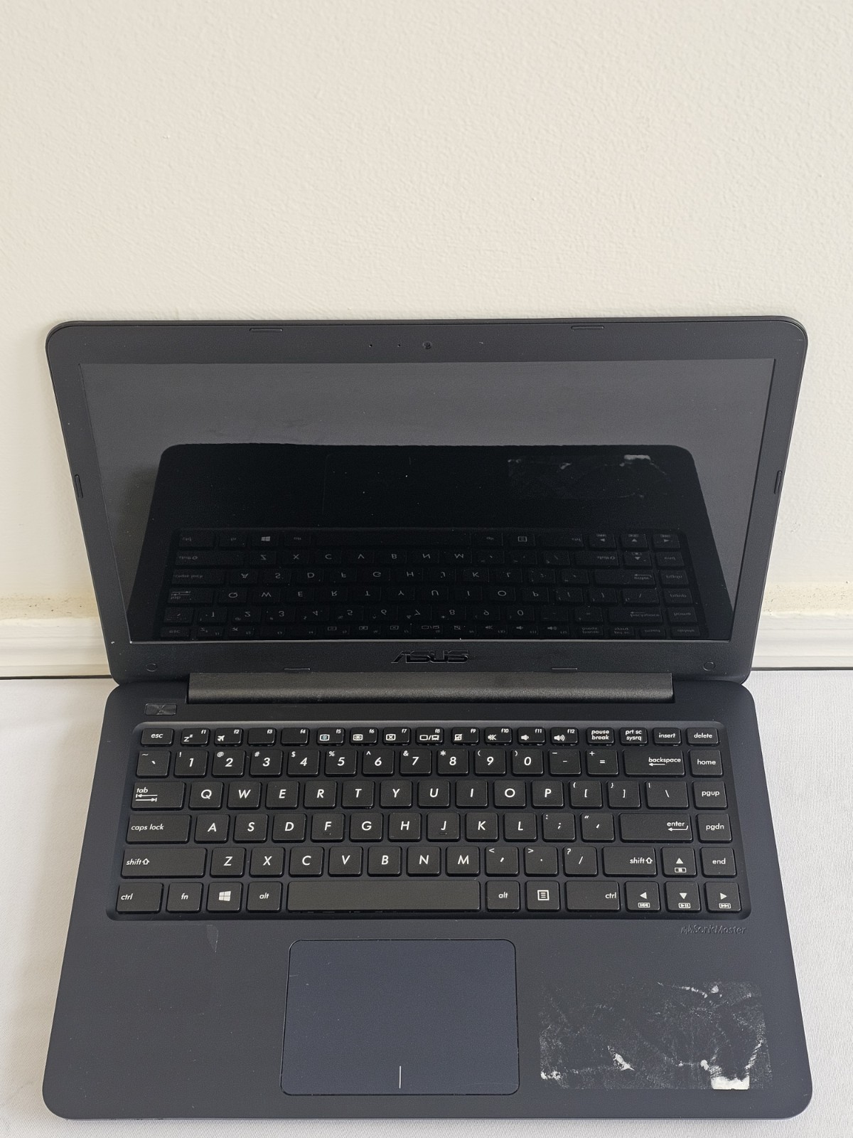 ASUS E402S Laptop – Intel Celeron N3060 – 4GB RAM – 32GB SSD – Windows 10
