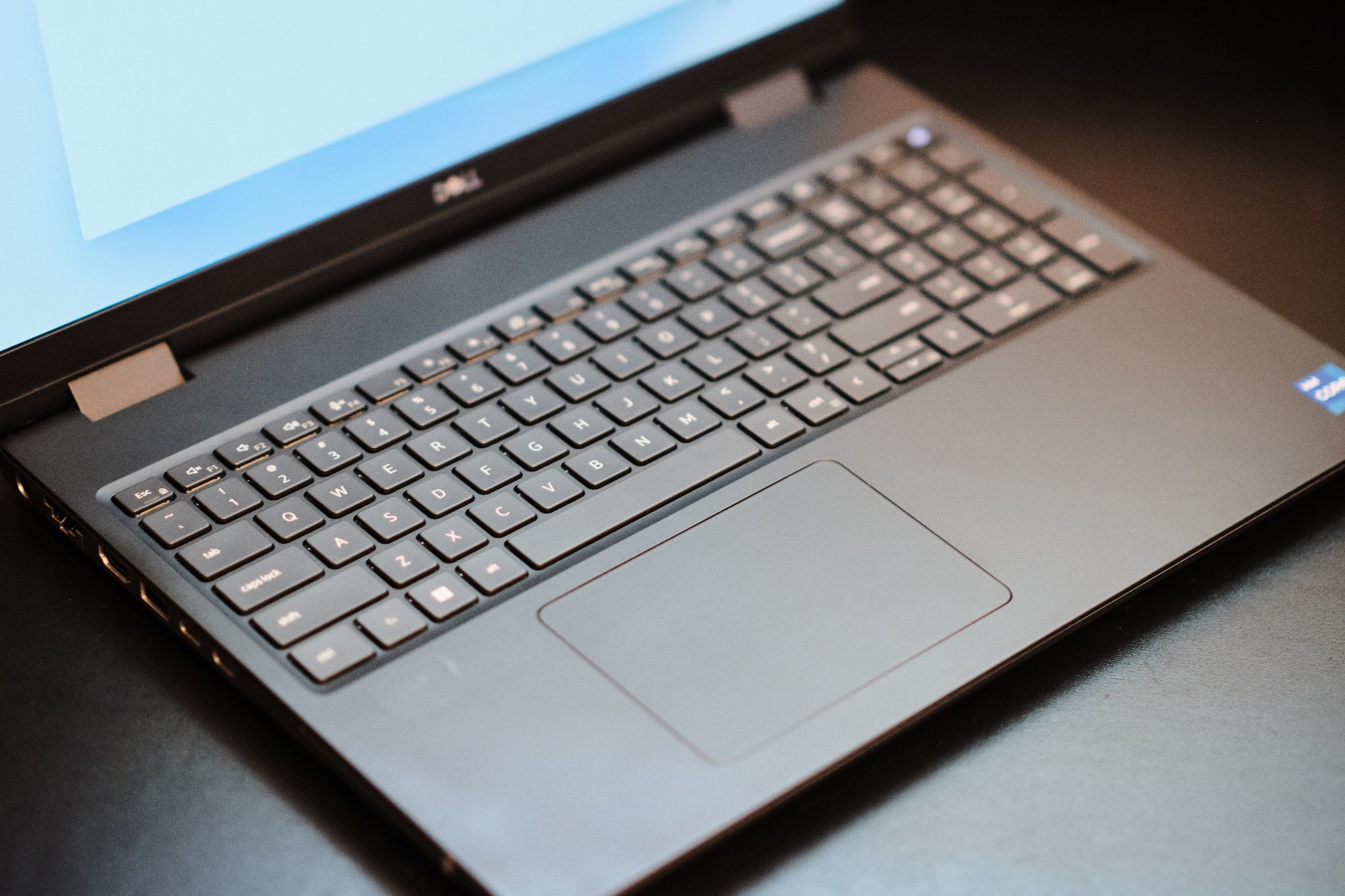 Dell Precision 7670 16″, i7-12850HX, 32GB DDR5, 1TB NVME SSD, RTX A2000 8GB