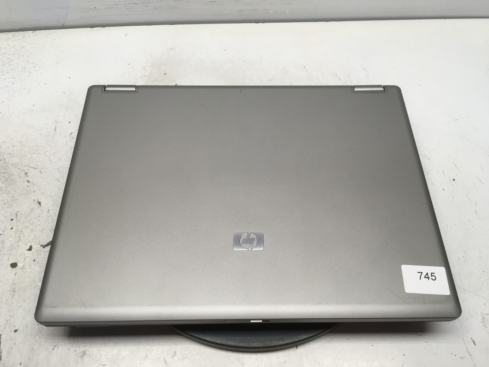 HP Compaq 6730B Intel Core 2 Duo P9700 2.53GHz 2 GB NO HDD No Batt
