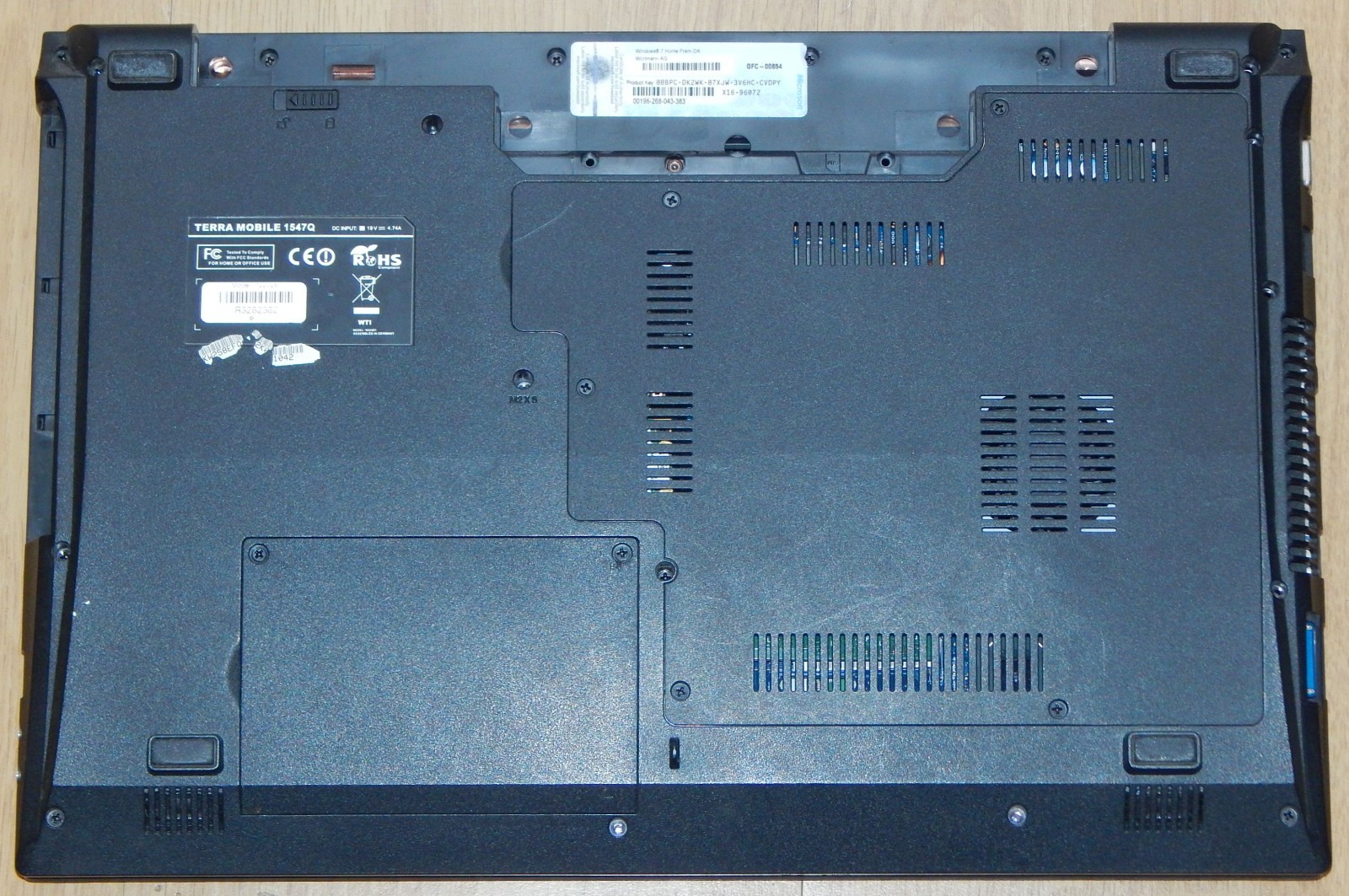 ❌ FAULTY/DAMAGE ❌ Notebook Laptop Terra Mobile 1547Q Does Not Power On❌No HDD/ODD❌